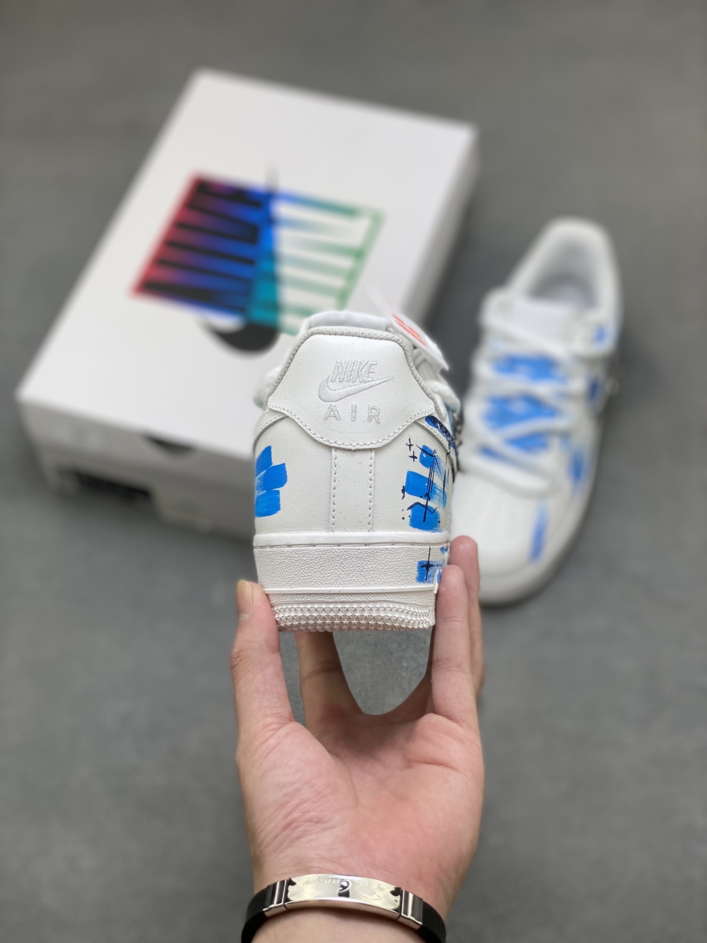 Nike Air Force 1 '07 Low White/Blue Custom Sneakers Limited Edition 5 i1759858227380 921 0 3