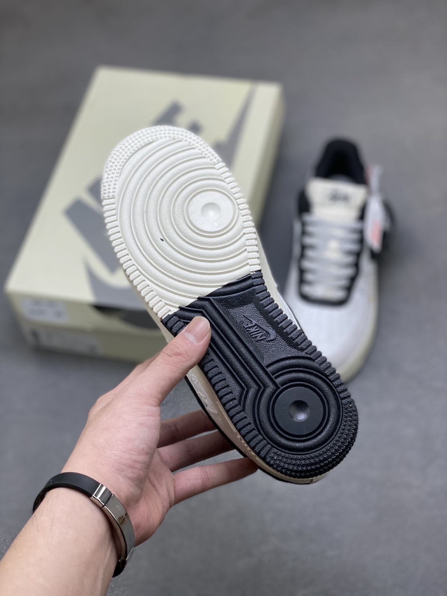 Nike Air Force 1 '07 Low Stüssy Fossil Stone Sneakers Limited Edition 7 i1759858463918 6553 0 5