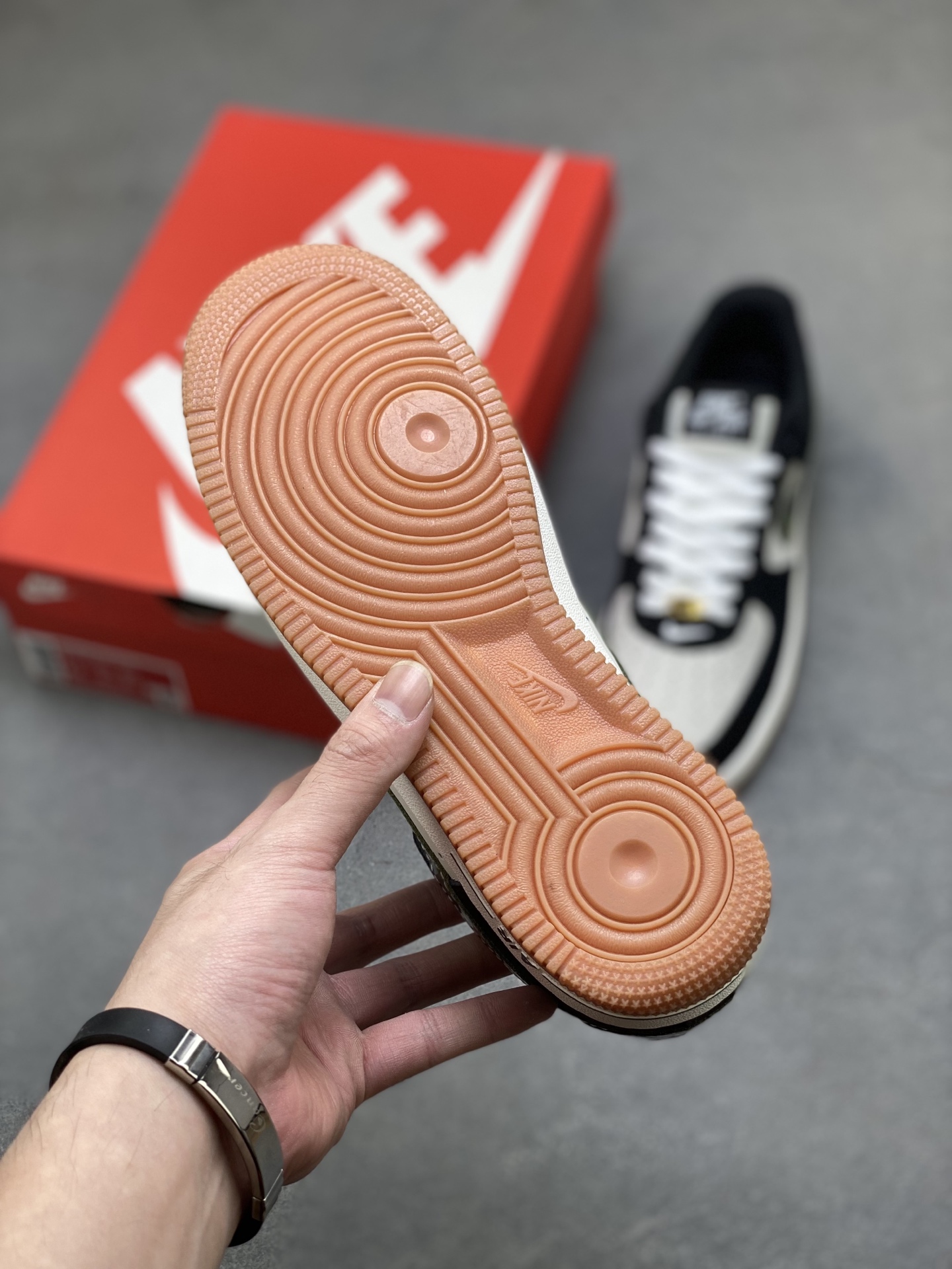 Nike Air Force 1 '07 Low Black/Light Bone - Premium Comfort & Style 6 i1759858518676 6952 0 5