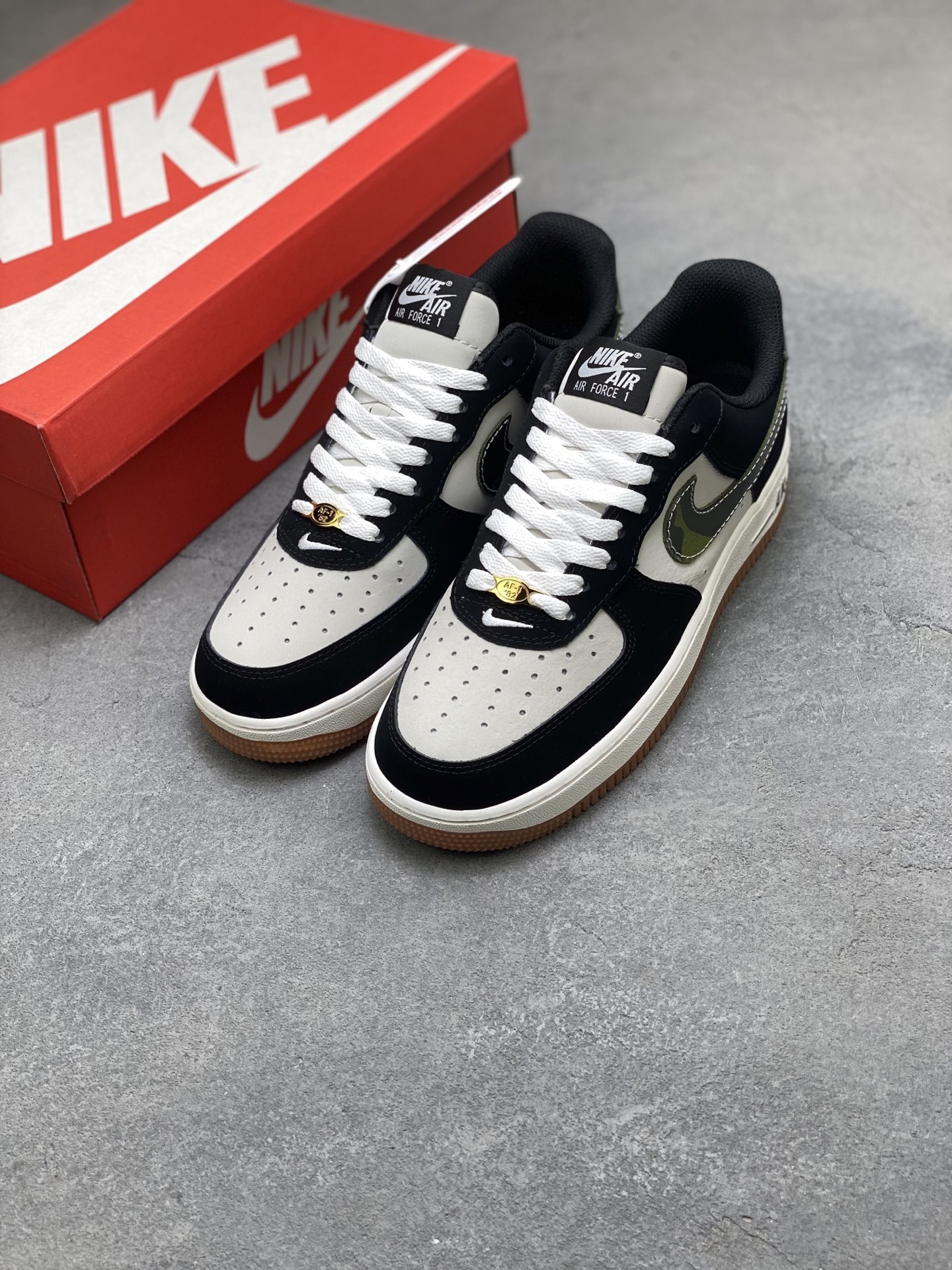 Nike Air Force 1 '07 Low Black/Light Bone - Premium Comfort & Style 8 i1759858526181 6511 0 7