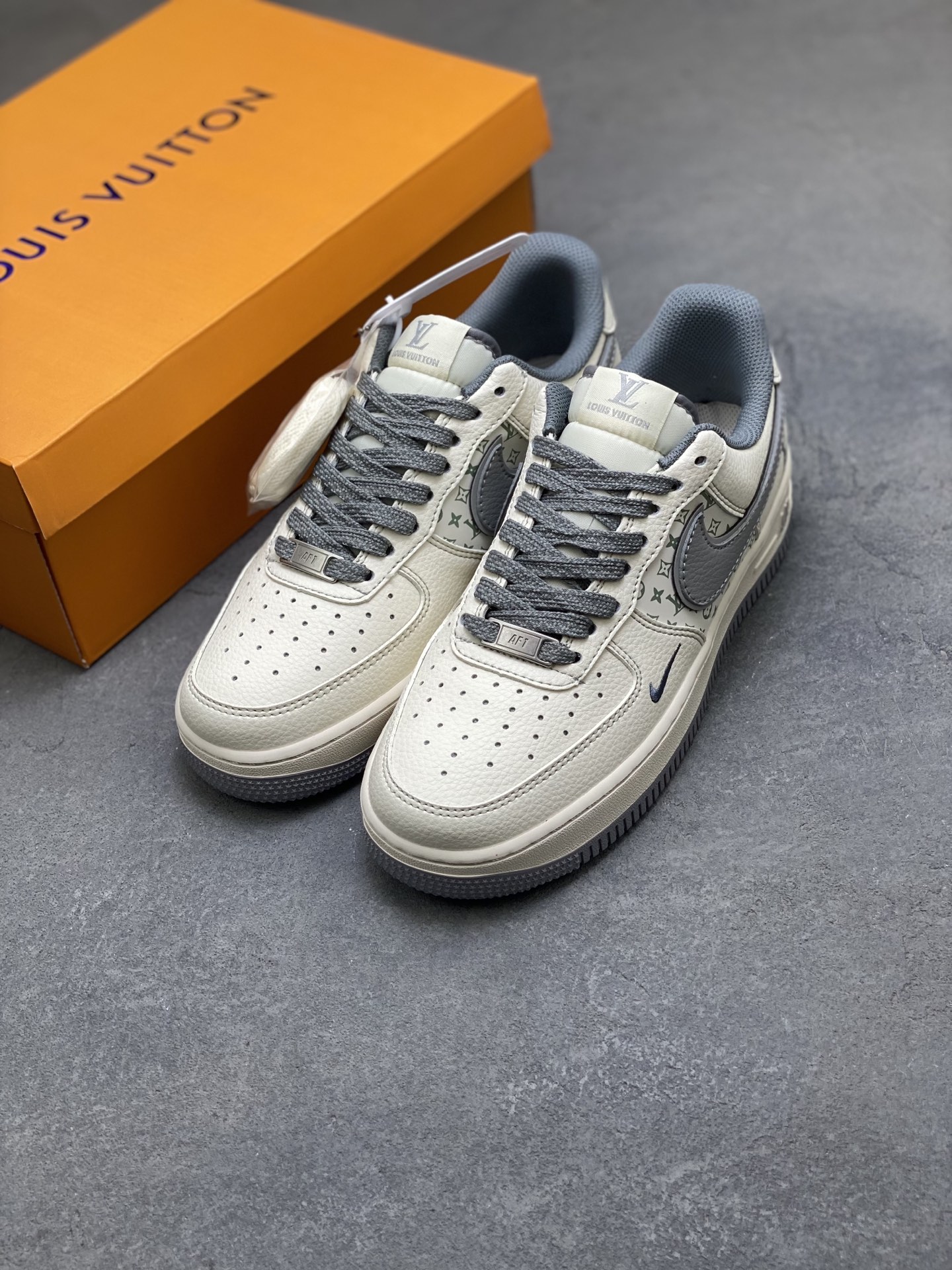 Nike Air Force 1 '07 Low Louis Vuitton Custom Sneakers - Limited Edition 9 i1759858648743 9687 0 7