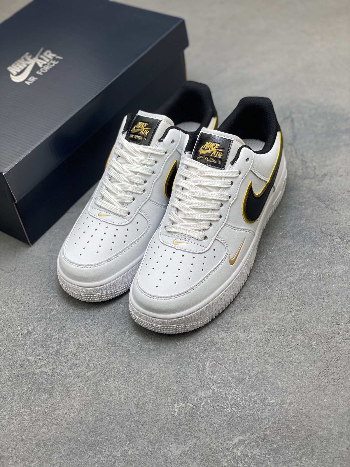 Nike Air Force 1 Low White Black Gold Honeycomb Cushioning DA8481-100 9 i1759858818177 4305 0 7