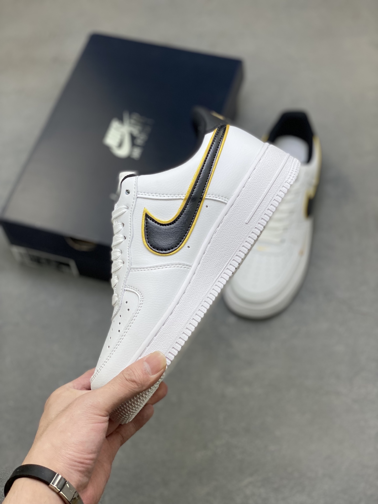 Nike Air Force 1 Low White Black Gold Honeycomb Cushioning DA8481-100 4 i1759858831040 7605 0 2