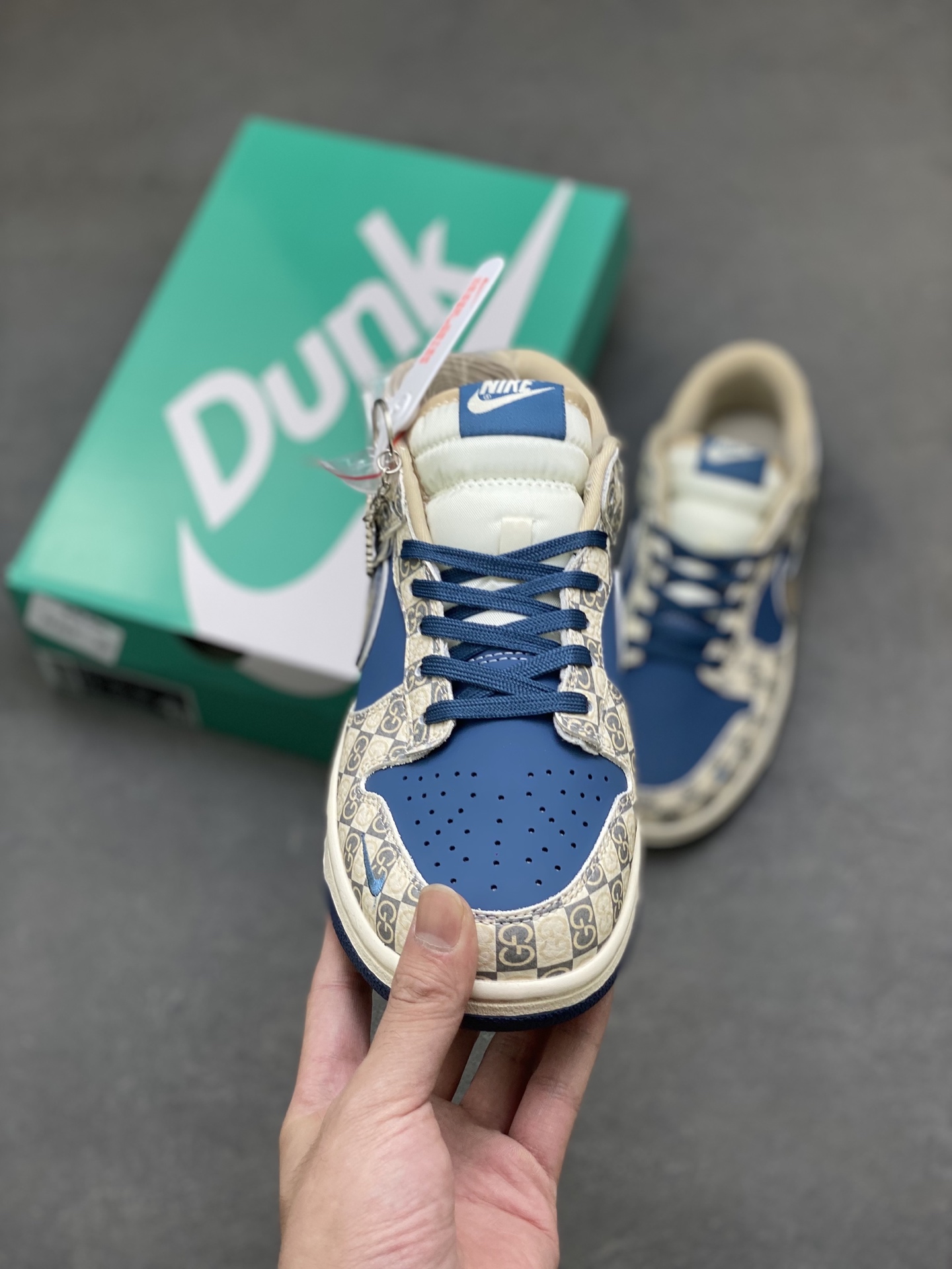 Nike SB Dunk Low Anniversary Custom Casual Sneakers - Limited Edition 2 i1759859378347 7248 0 1