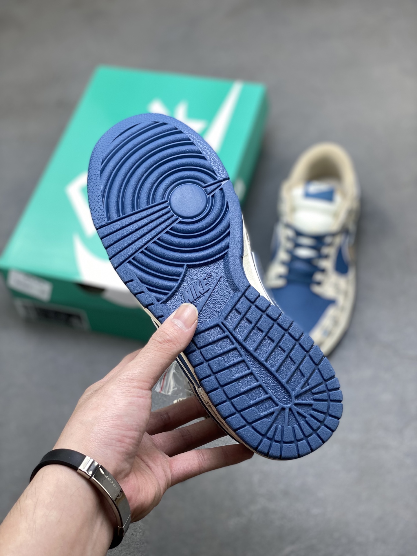 Nike SB Dunk Low Anniversary Custom Casual Sneakers - Limited Edition 6 i1759859386999 477 0 5