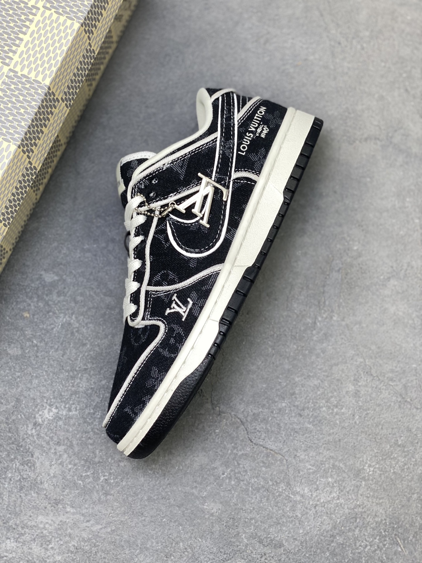 Nike SB Dunk Low Louis Vuitton Custom Sneakers - Premium Quality & Design 7 i1759859441935 8163 0 6