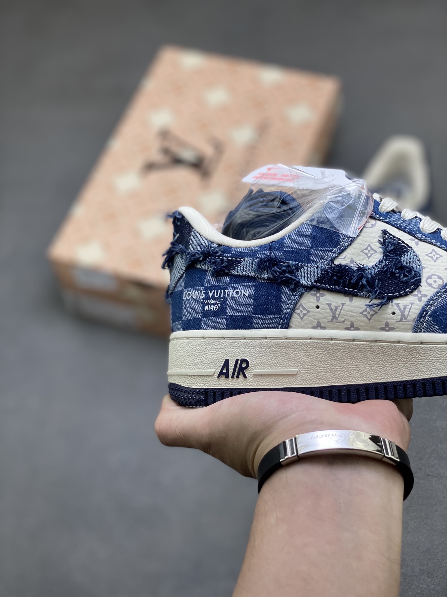 NIKE X LV Air Force 1 Low Sneakers,Blue,Limited Edition 6 i1759943780970 1942 0 4