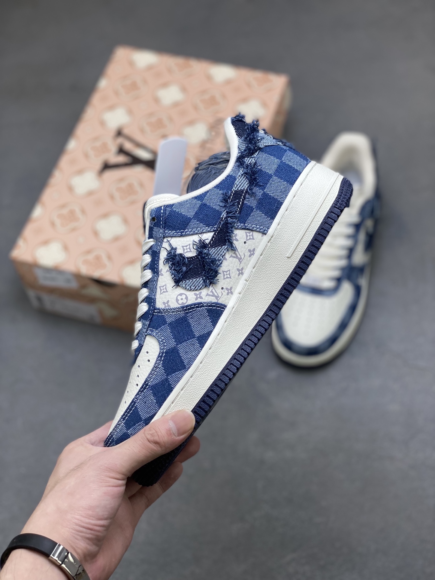 NIKE X LV Air Force 1 Low Sneakers,Blue,Limited Edition 4 i1759943790920 1931 0 2