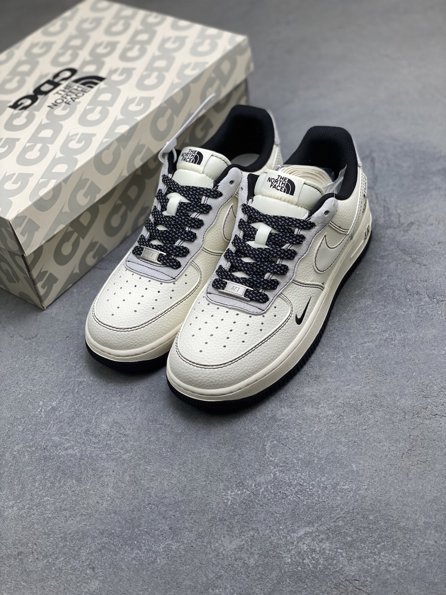 Nike Air Force 1 '07 Low White Black Sneakers JS8028-015 Limited Edition 9 i1760027215946 502 0 7