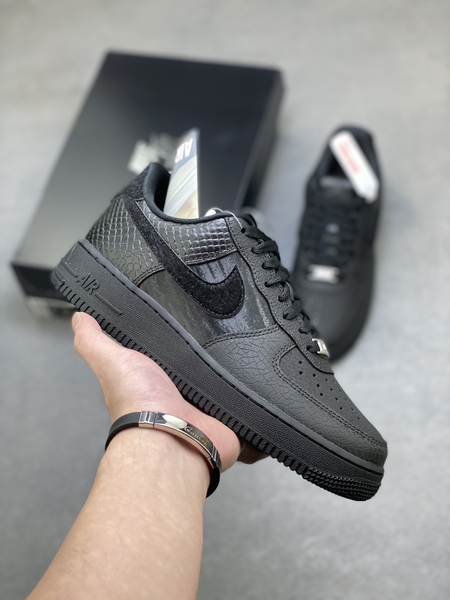 Nike Air Force 1 '07 Low Black Leather Sneakers - Limited Edition 2 i1760027377205 228 0 0