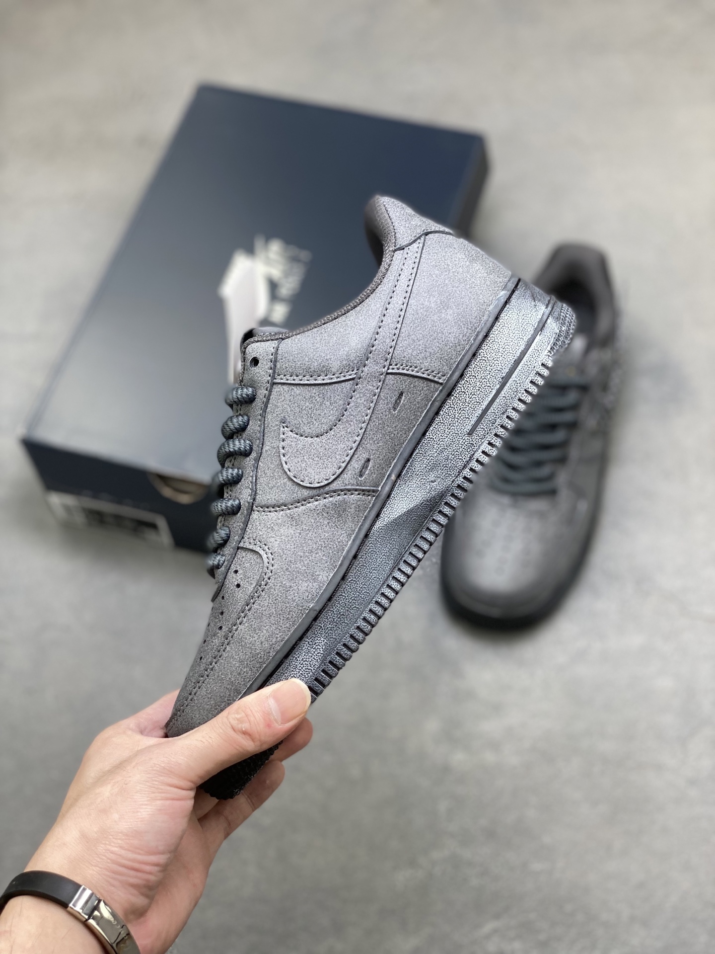 Nike Air Force 1 '07 Low Grey Limited Edition Sneakers IH4965-254 4 i1760112288680 9727 0 2