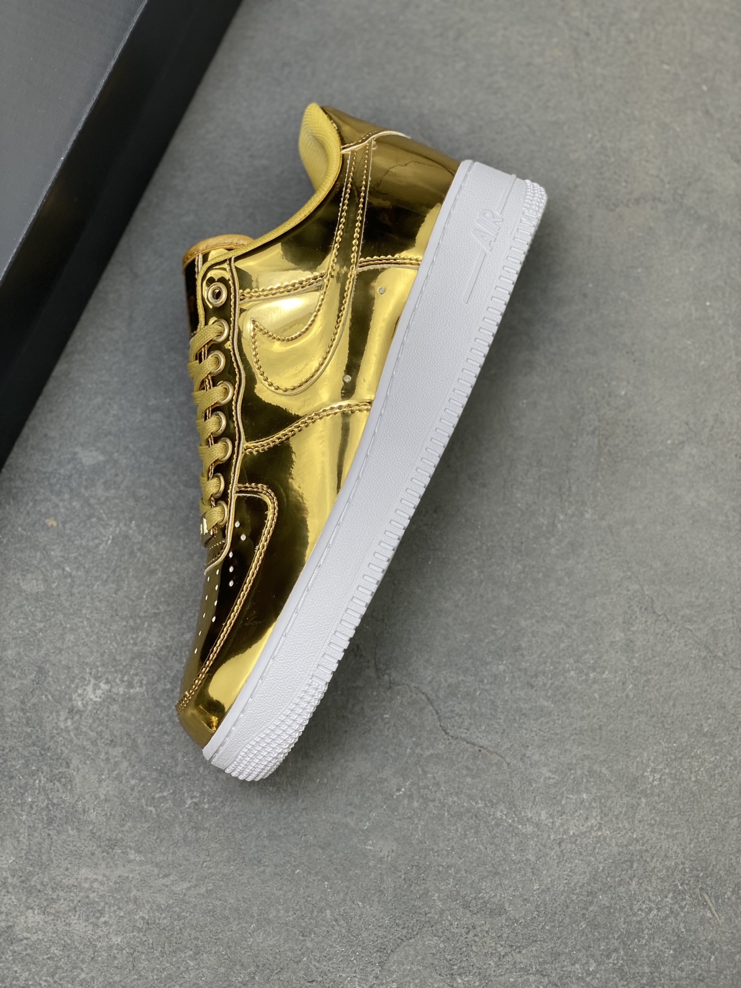 Nike Air Force 1 '07 Low Gold Limited Edition Sneakers - Style & Comfort 8 i1760112402577 2680 0 6