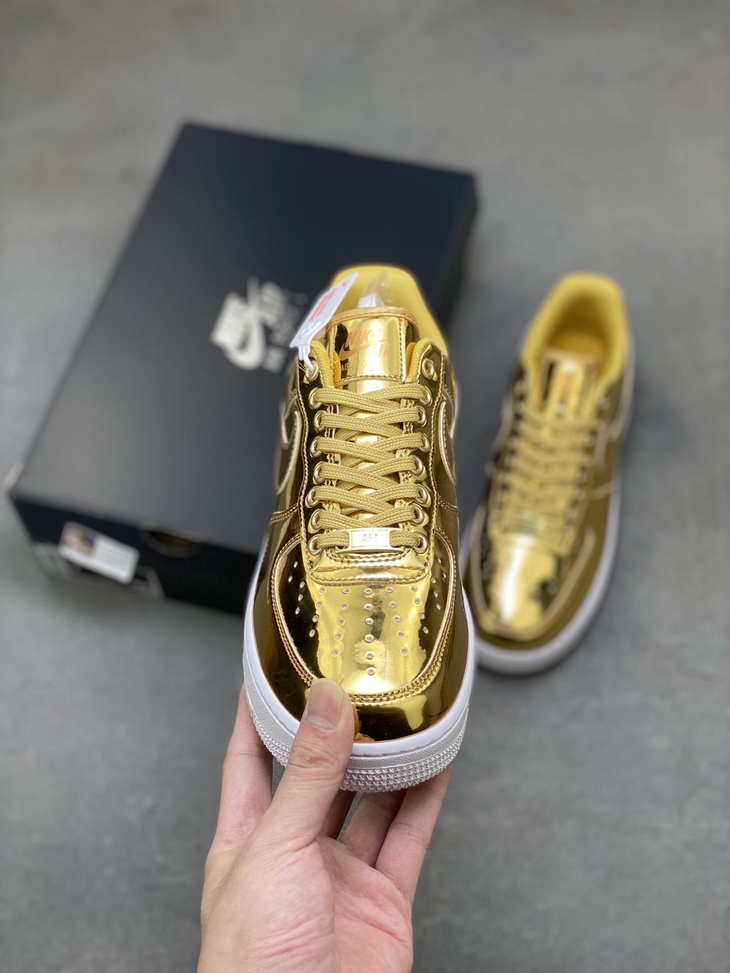 Nike Air Force 1 '07 Low Gold Limited Edition Sneakers - Style & Comfort 3 i1760112410431 4090 0 1