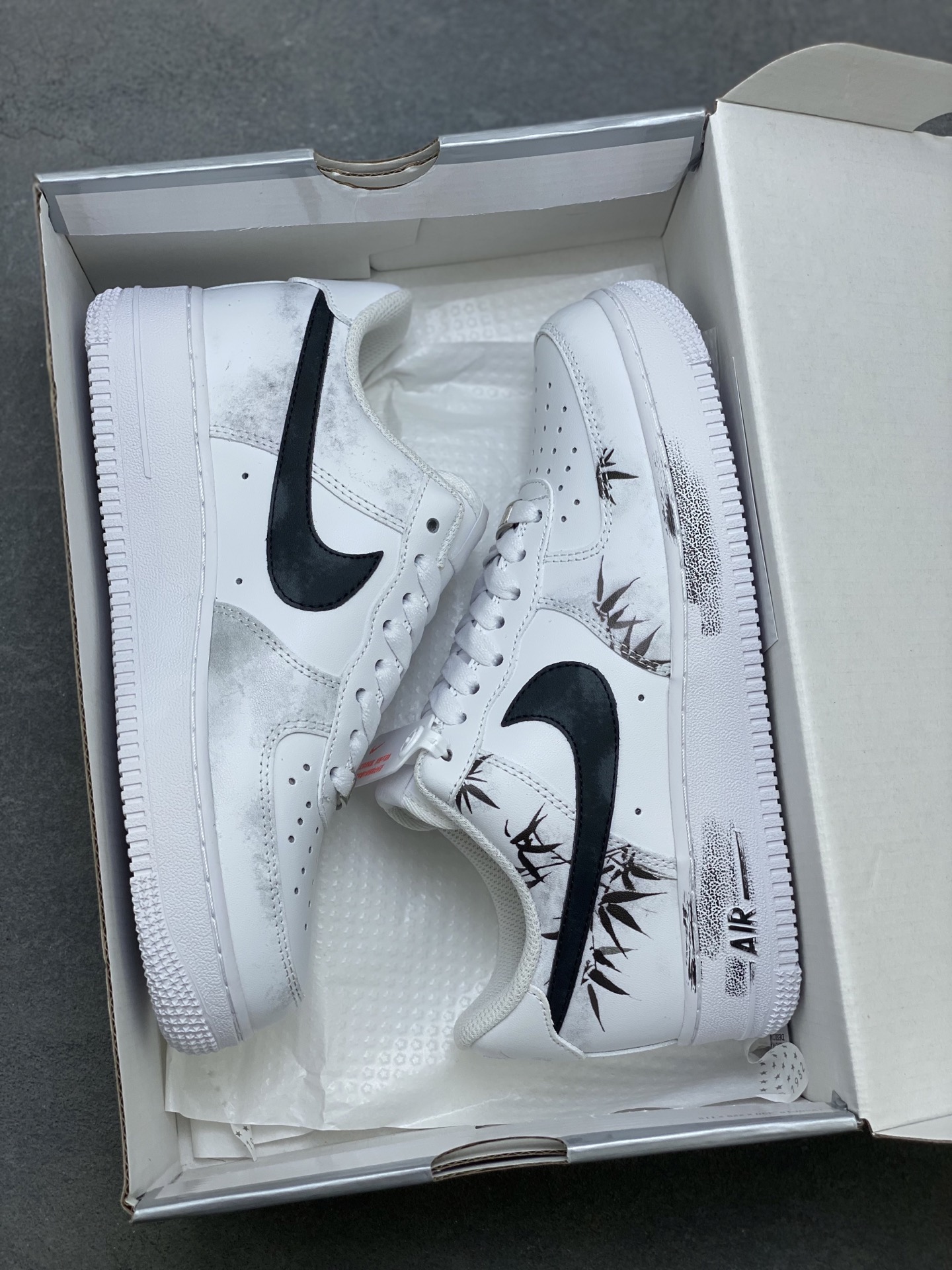 Nike Air Force 1 '07 Low White/Black Custom Sneakers Limited Edition 10 i1760198851578 4319 0 8