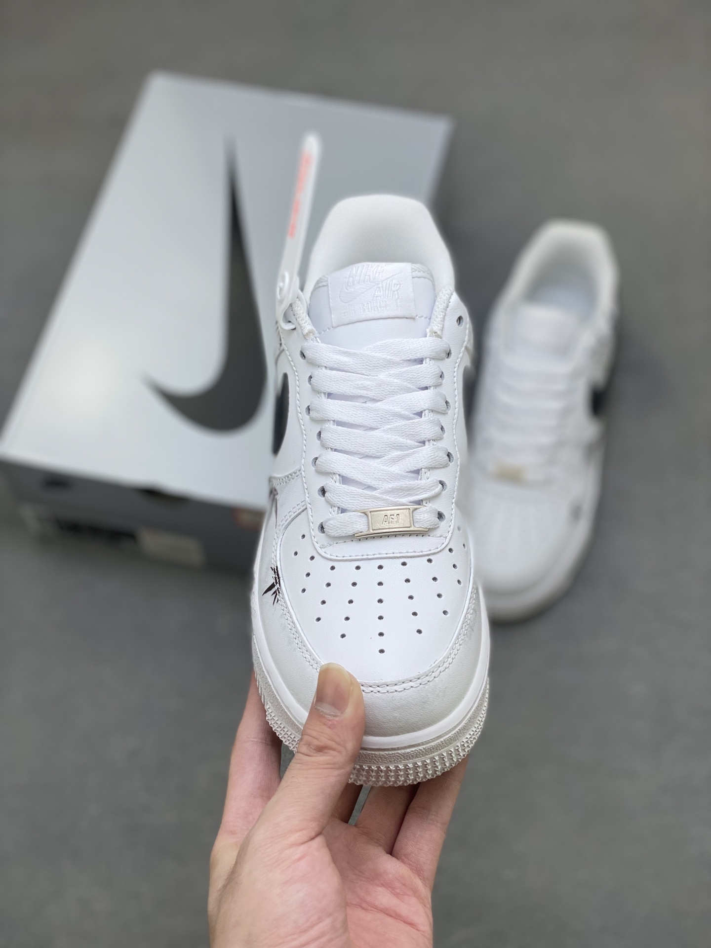 Nike Air Force 1 '07 Low White/Black Custom Sneakers Limited Edition 3 i1760198851861 4554 0 1
