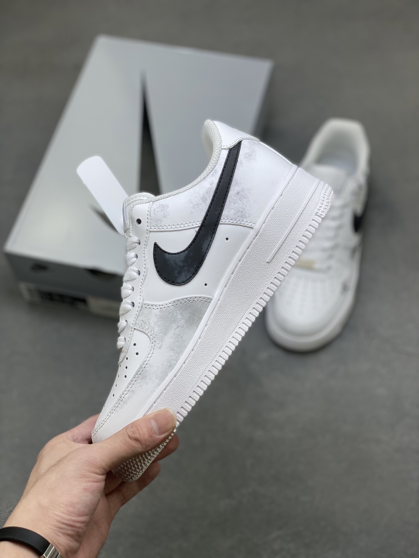 Nike Air Force 1 '07 Low White/Black Custom Sneakers Limited Edition 4 i1760198851870 2859 0 2