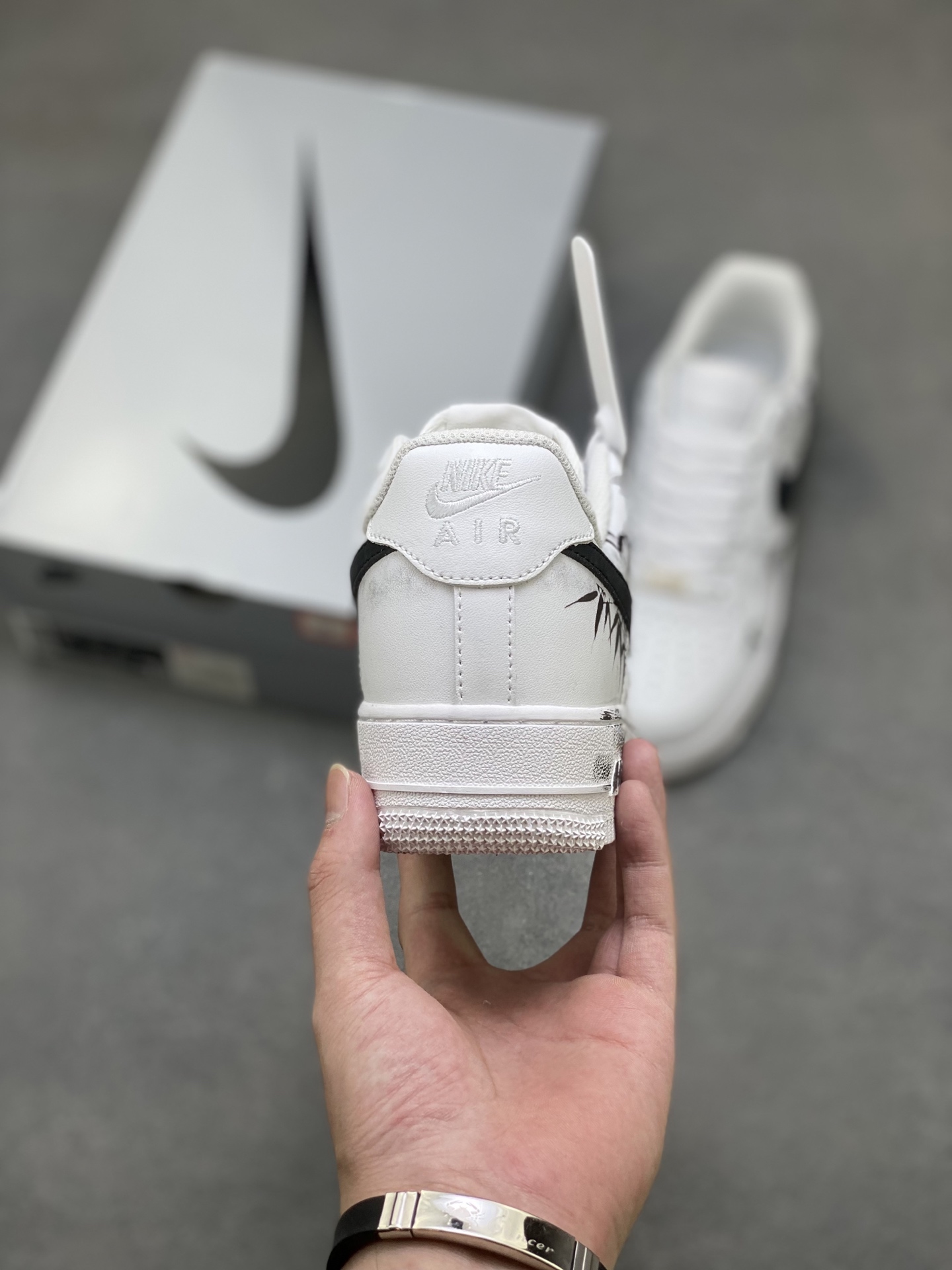 Nike Air Force 1 '07 Low White/Black Custom Sneakers Limited Edition 5 i1760198853948 3773 0 3