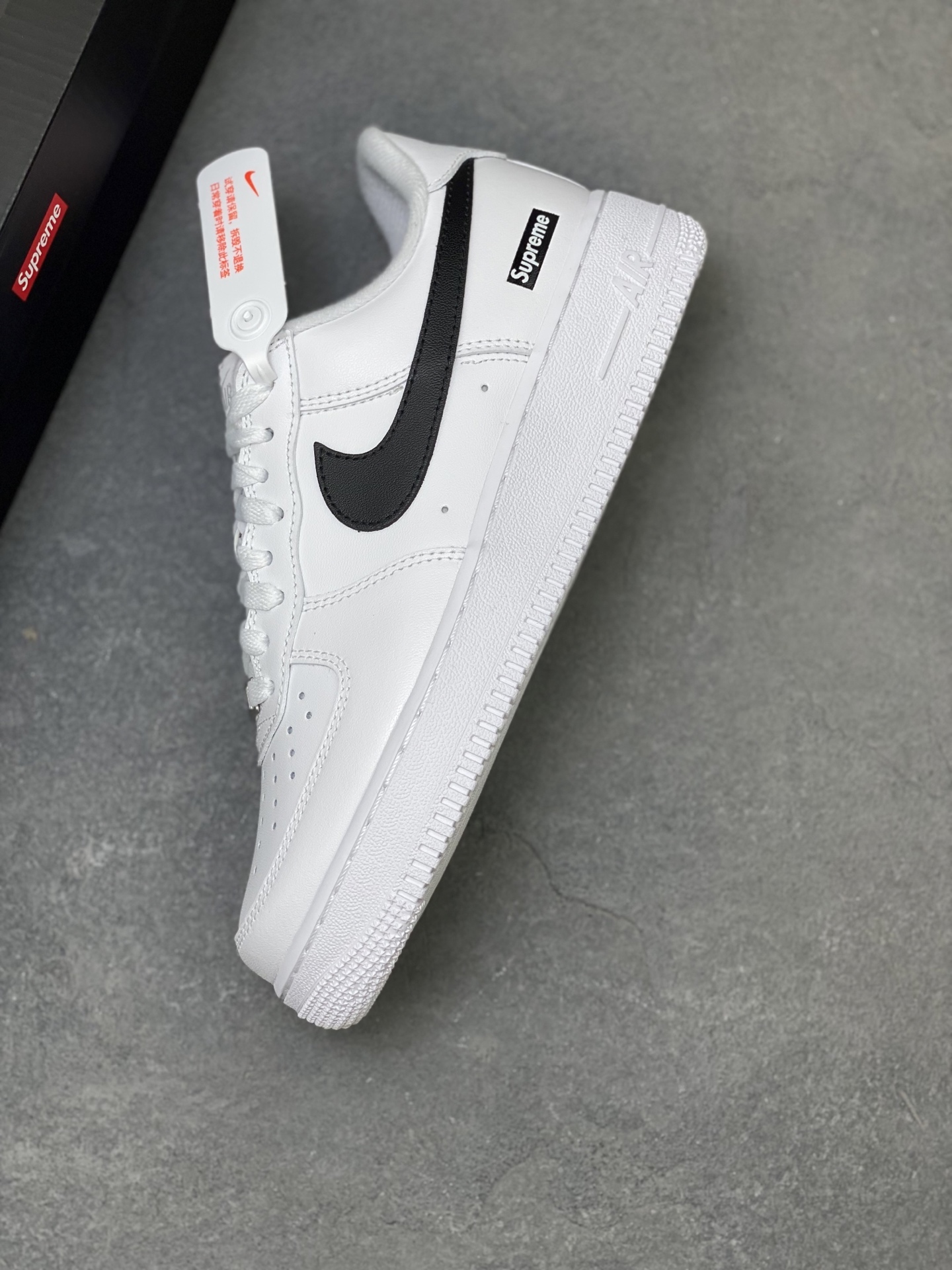 Nike Air Force 1 '07 Low White/Black Supreme, Limited Edition Sneakers 8 i1760199105793 8640 0 6