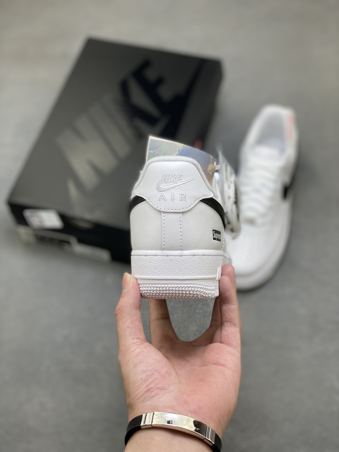 Nike Air Force 1 '07 Low White/Black Supreme, Limited Edition Sneakers 5 i1760199105943 2089 0 3