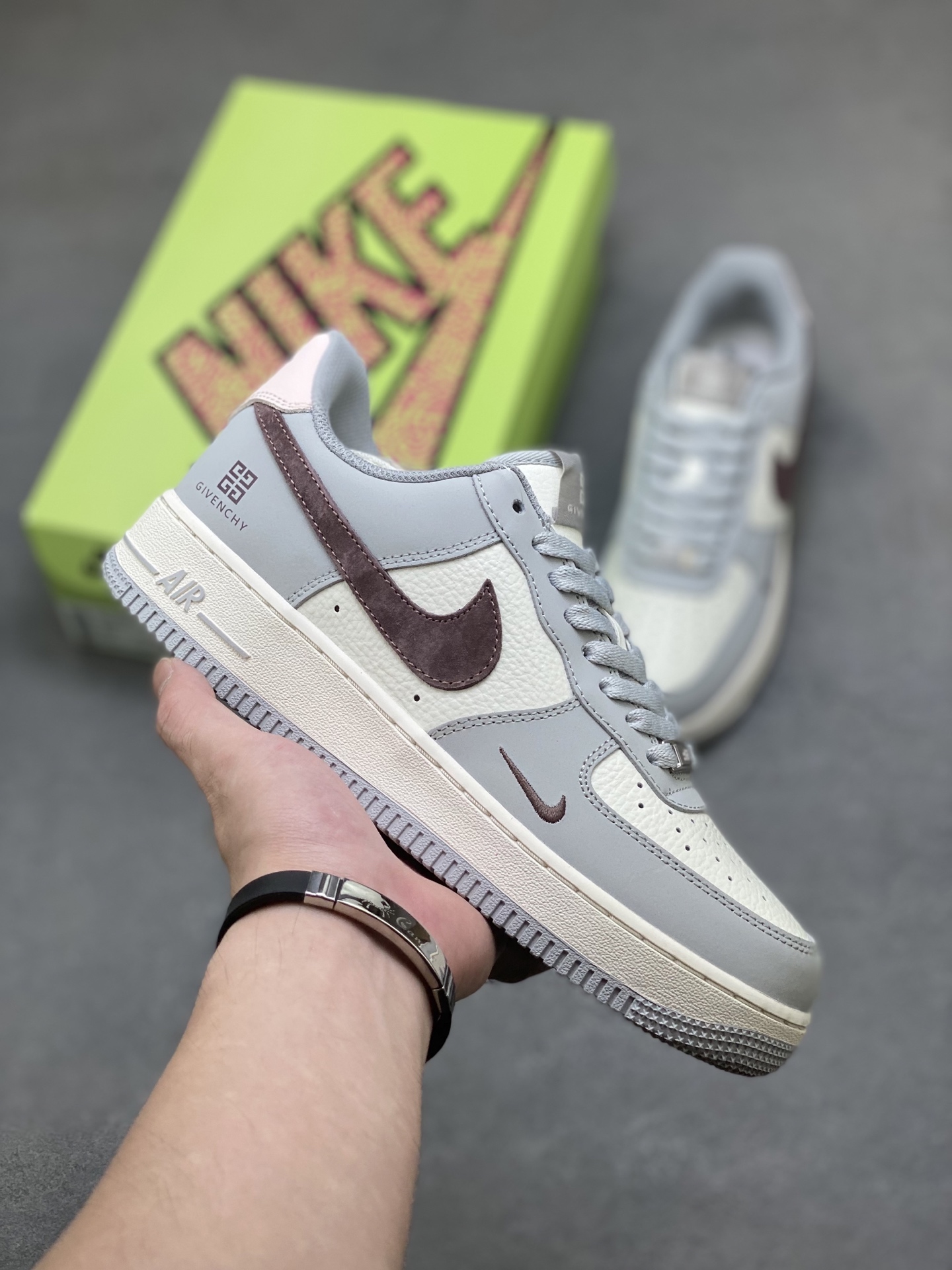 Nike Air Force 1 '07 Low Grey/Brown Limited Edition Sneakers
