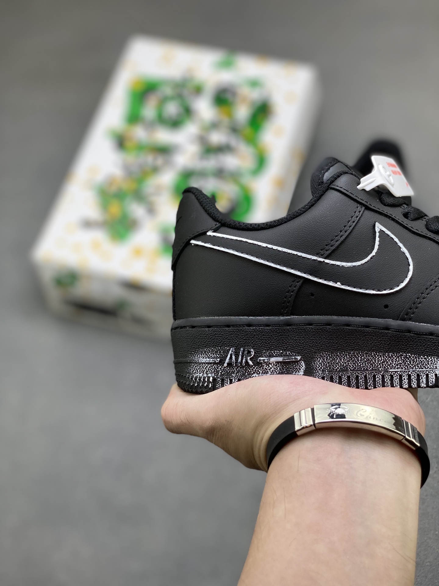 Nike Air Force 1 '07 Low Black/White Limited Edition Sneakers 5 i1760284951547 3736 0 4