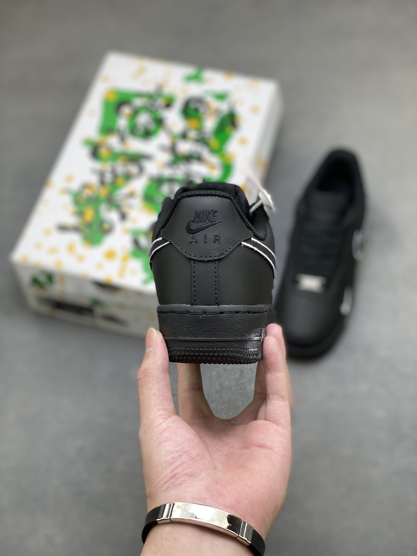 Nike Air Force 1 '07 Low Black/White Limited Edition Sneakers 4 i1760284951657 1559 0 3