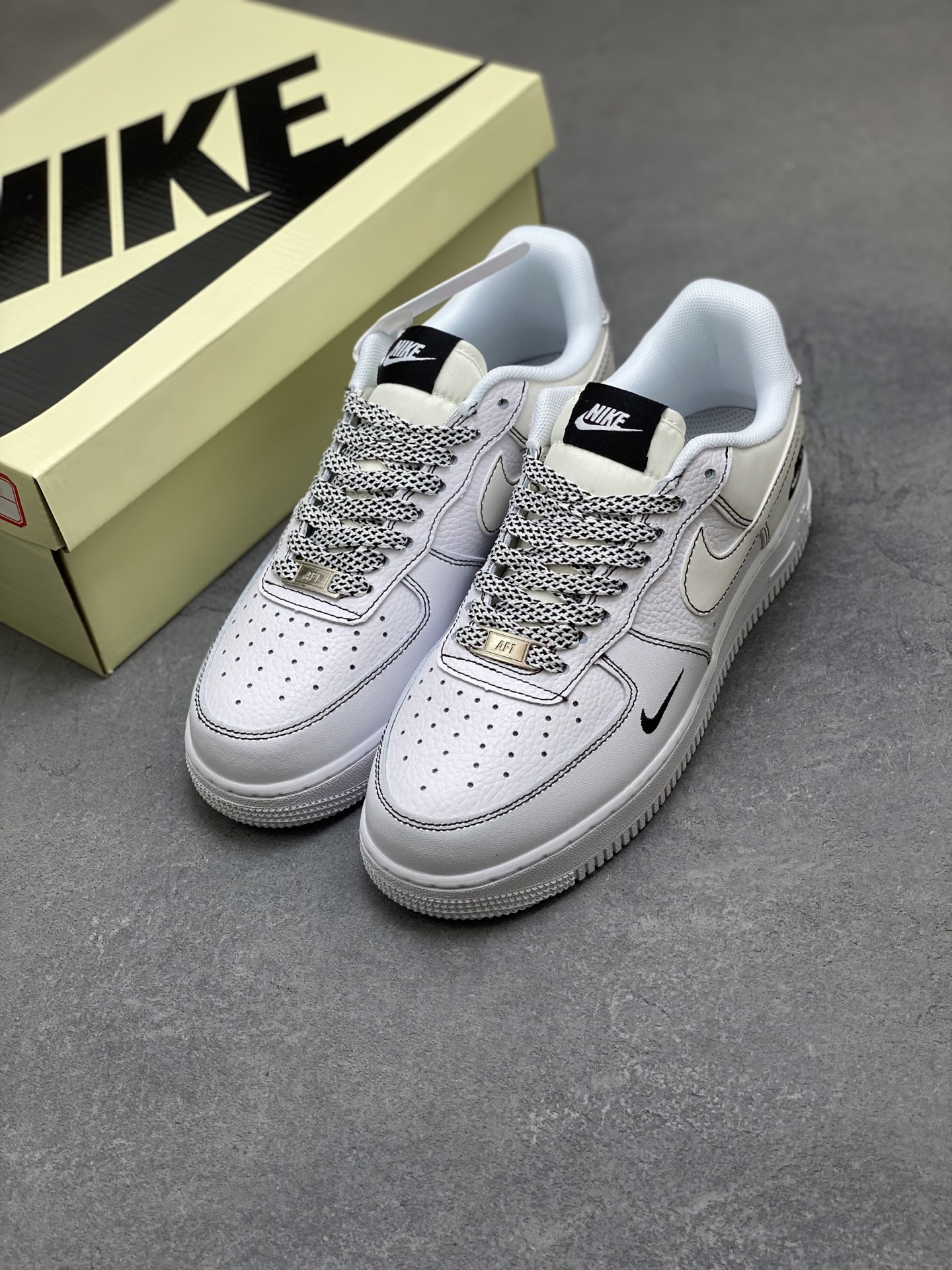 Nike Air Force 1 '07 Low White/Black Stitching Casual Sneakers 9 i1760285034753 4714 0 7