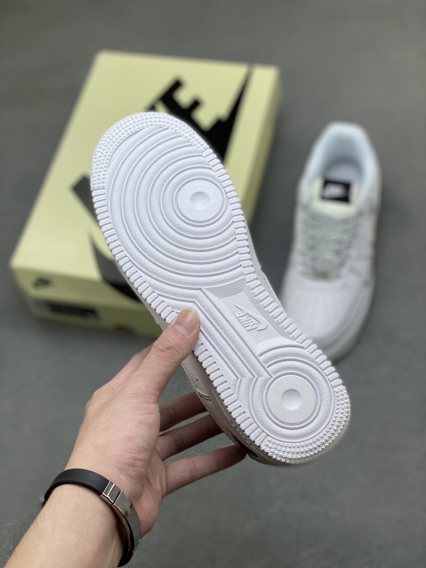Nike Air Force 1 '07 Low White/Black Stitching Casual Sneakers 7 i1760285036835 4081 0 5