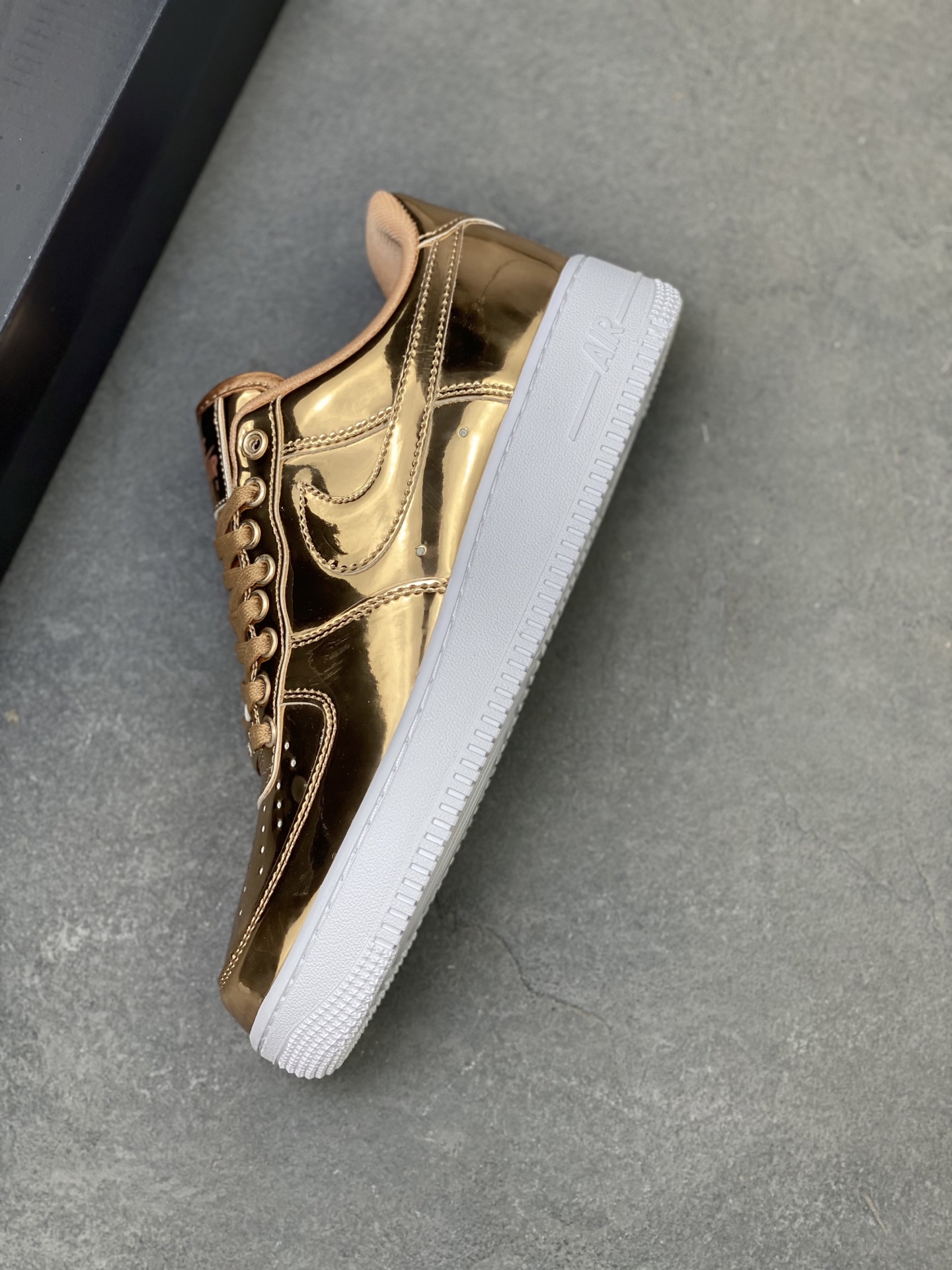 Nike Air Force 1 '07 Low Gold Sneakers, Limited Edition - Size 36-45 8 i1760285093897 1925 0 6