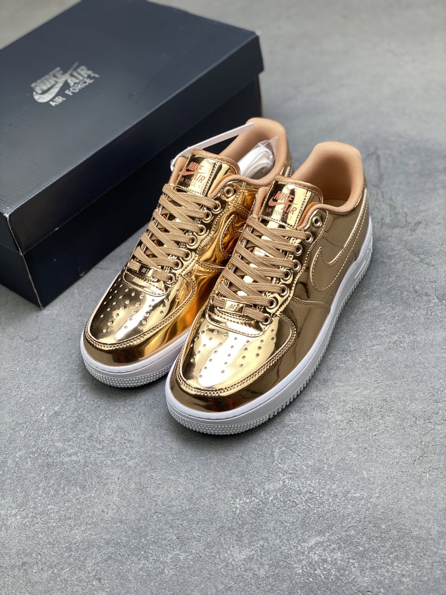 Nike Air Force 1 '07 Low Gold Sneakers, Limited Edition - Size 36-45 9 i1760285096320 5840 0 7