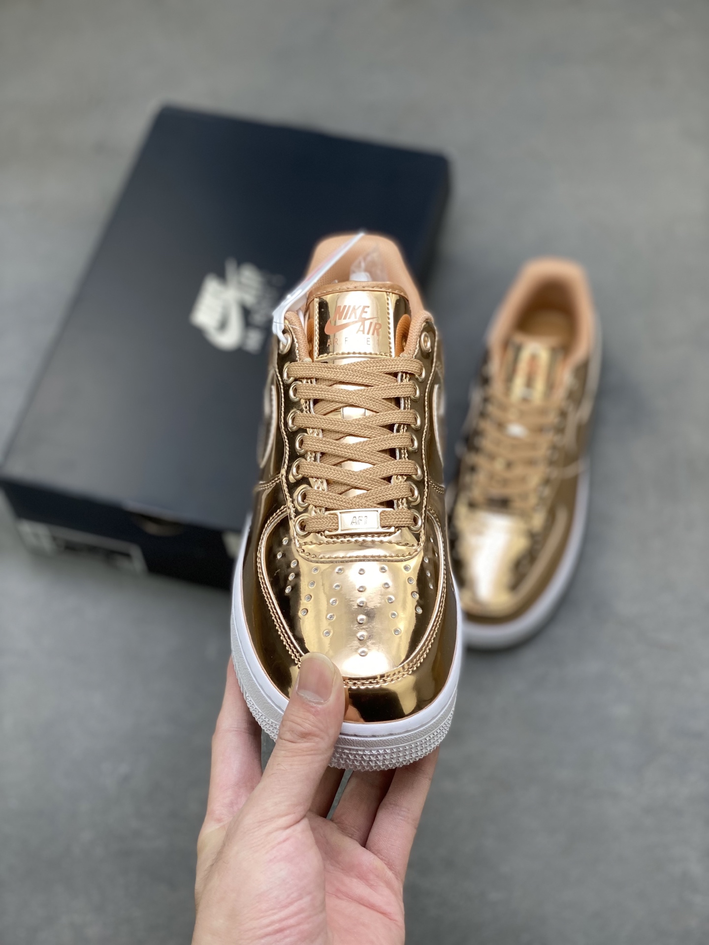 Nike Air Force 1 '07 Low Gold Sneakers, Limited Edition - Size 36-45 3 i1760285096375 7668 0 1