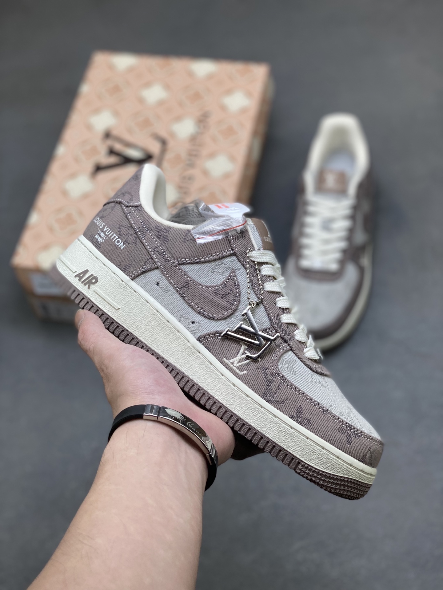 Nike Air Force 1 '07 Low Louis Vuitton Custom Sneakers Limited Edition