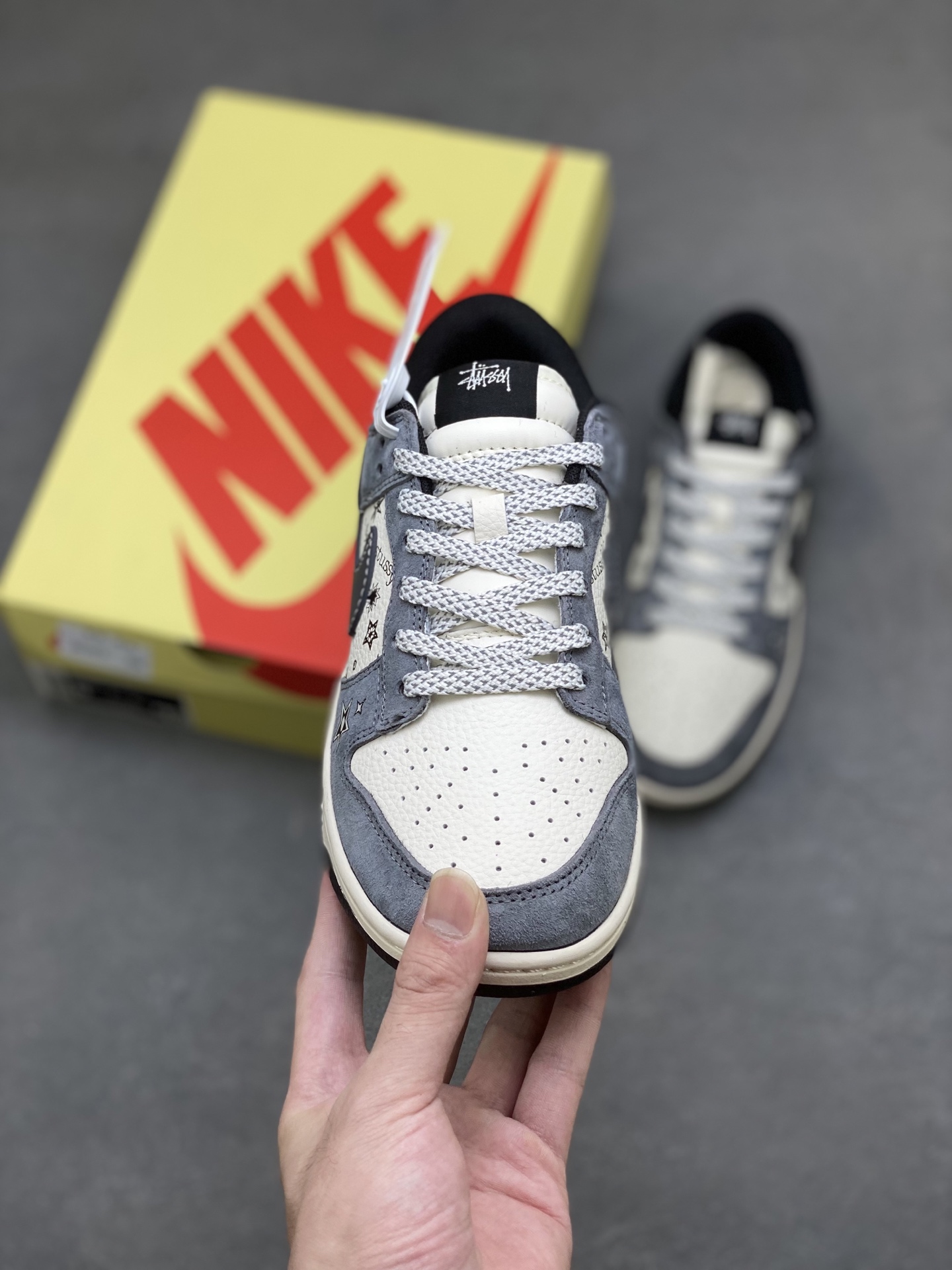 Nike SB Dunk Low Premium Casual Sneakers - Anniversary Edition 3 i1760285842144 204 0 1