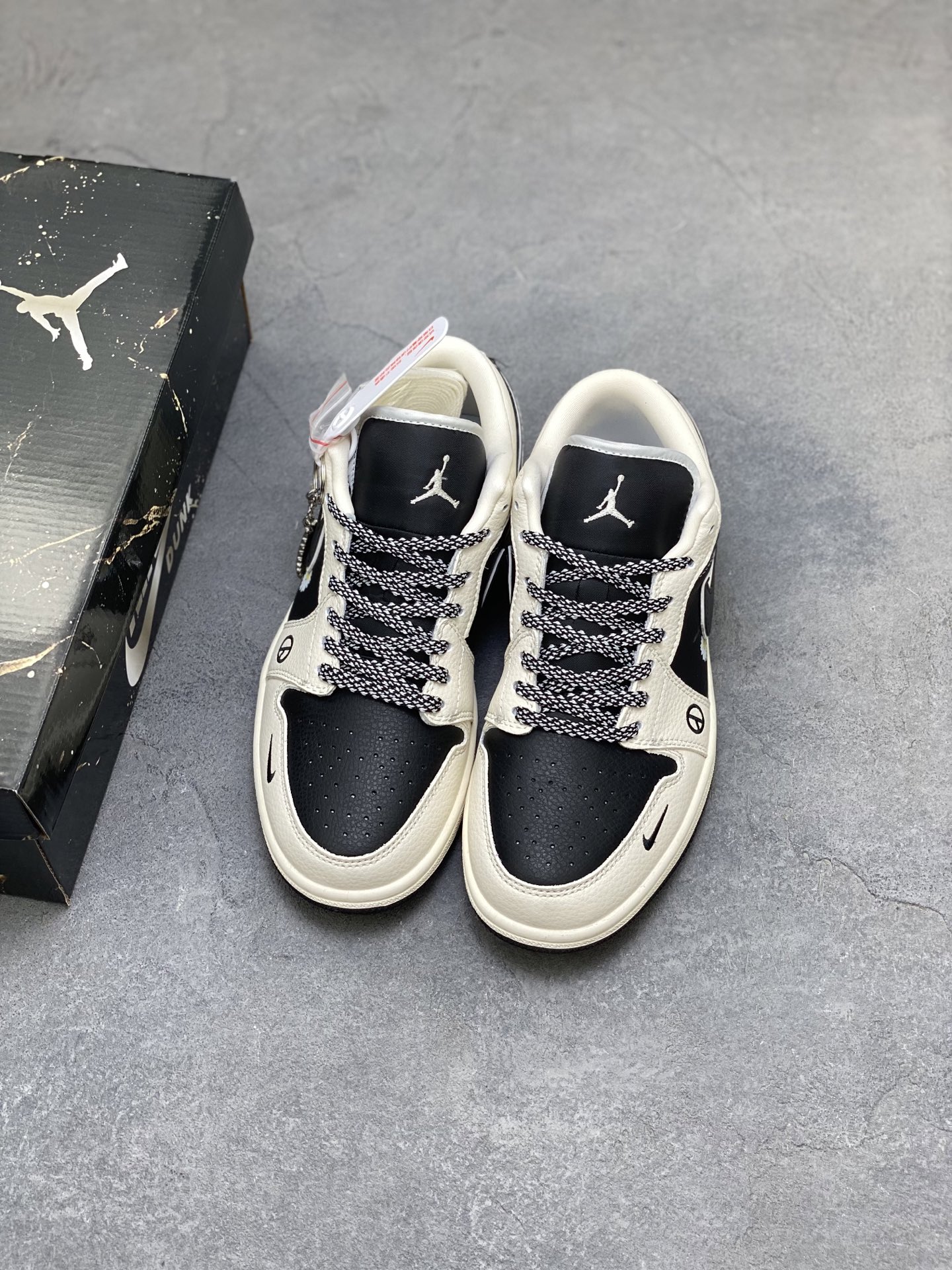 Air Jordan 1 Low Travis Scott Fragment Design - Premium Leather Sneakers 8 i1760286013734 5827 0 7
