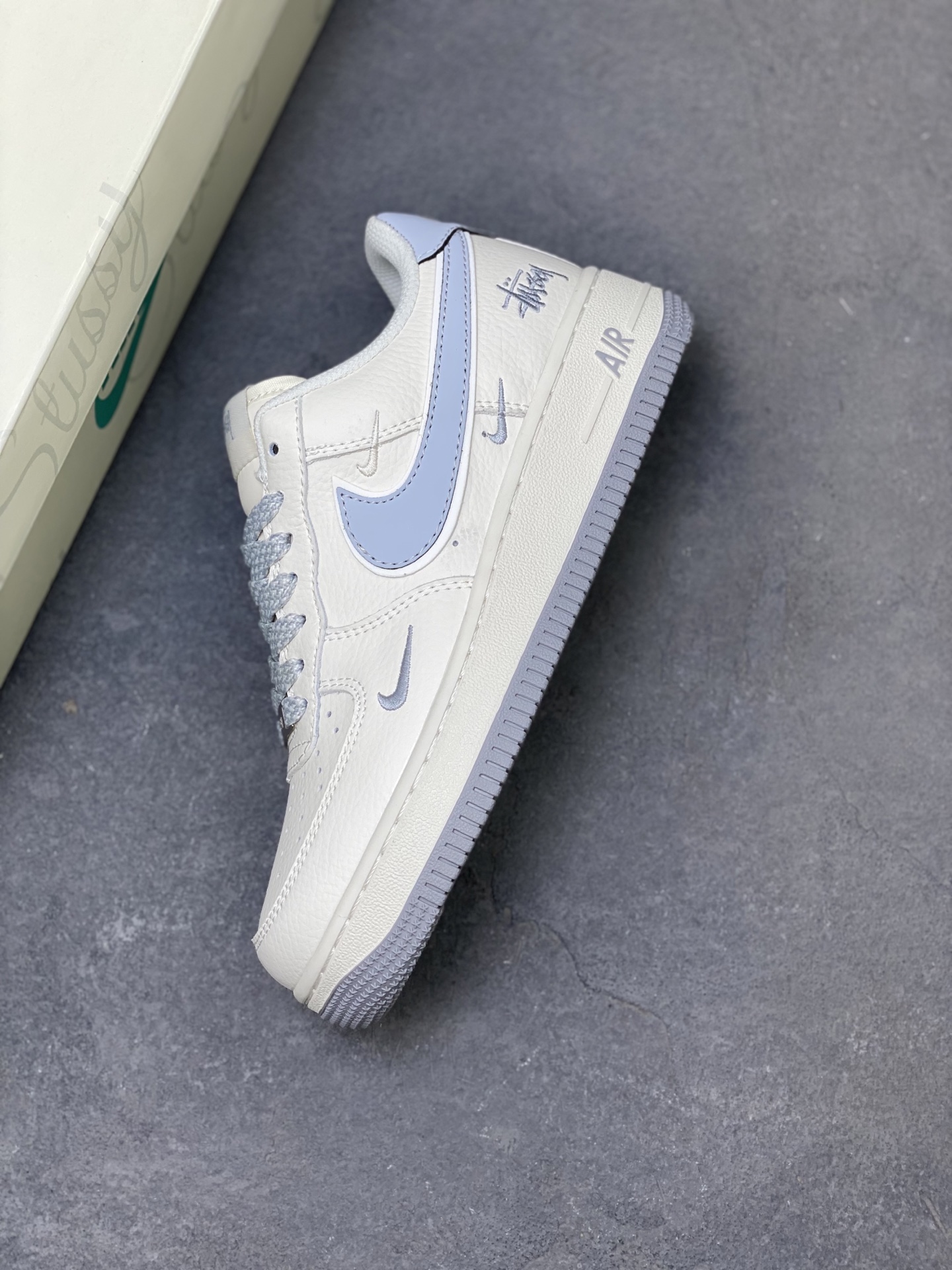 Nike Air Force 1 '07 Low x Stussy Premium Comfort Sneakers CS5288-040 8 i1760371329374 5987 0 6