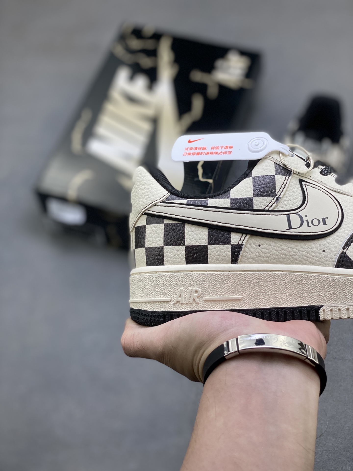 Nike Air Force 1 '07 Low Dior Custom Sneakers - Limited Edition 6 i1760371415715 1619 0 4