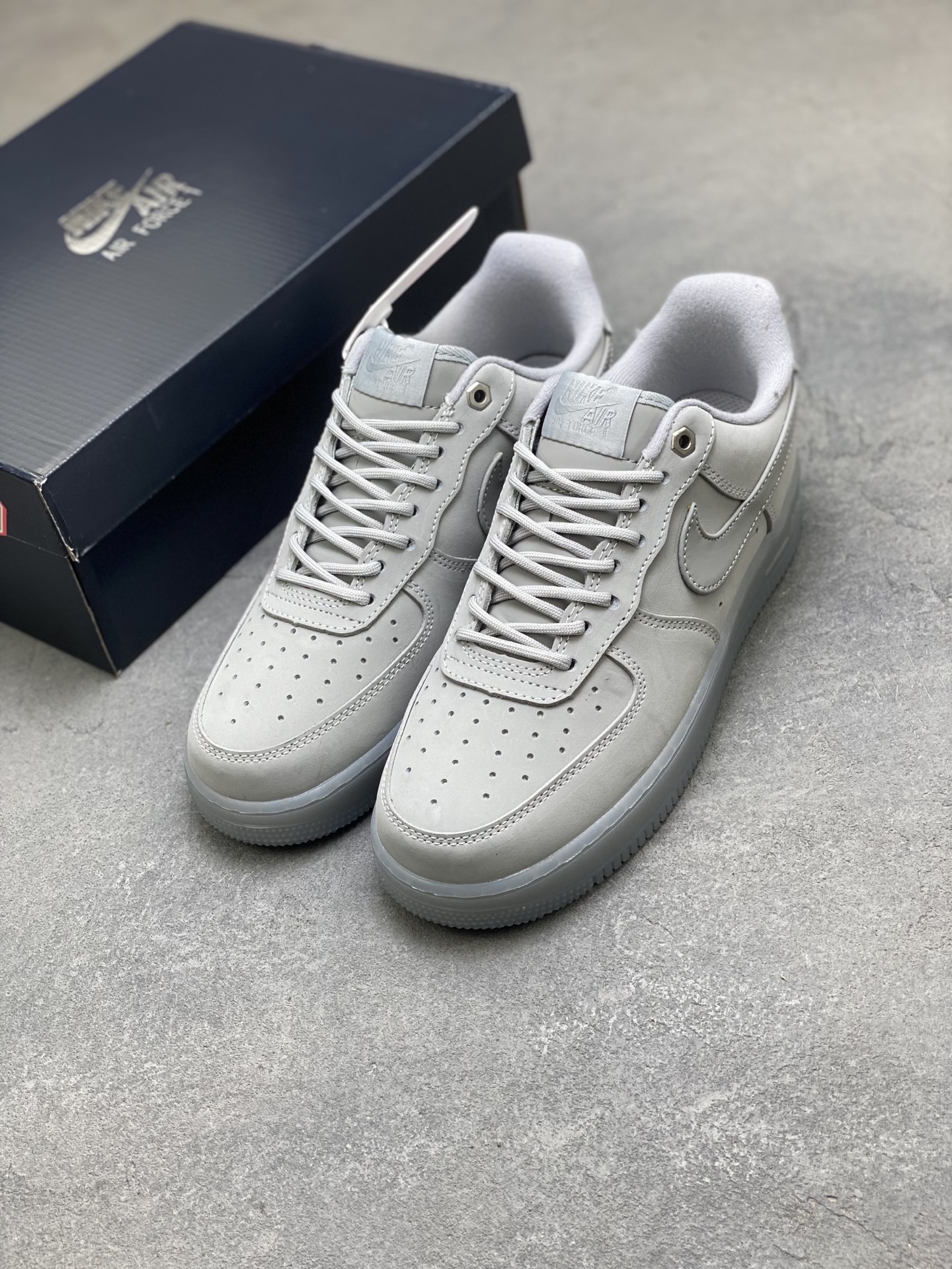 Nike Air Force 1 '07 Low Grey Sneakers - Limited Edition, Premium Comfort 9 i1760371582674 7650 0 7
