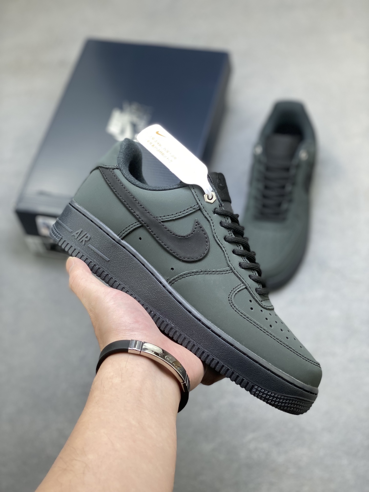 Nike Air Force 1 '07 Low Olive Green Limited Edition Sneakers
