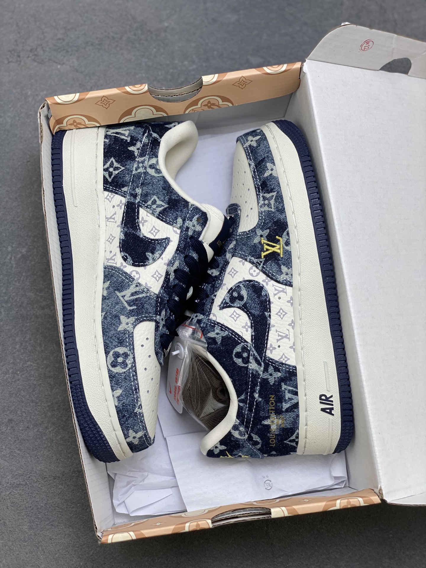 Nike Air Force 1 '07 Low Louis Vuitton Custom Sneakers - Limited Edition 10 i1760644721365 7197 0 8