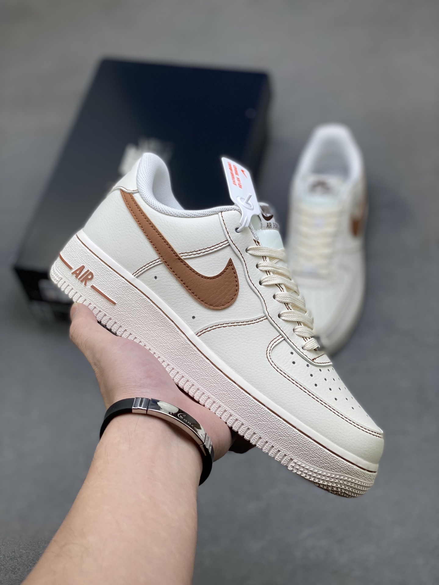 Nike Air Force 1 '07 Low Sneakers - Cream/Brown - HQ2037-101