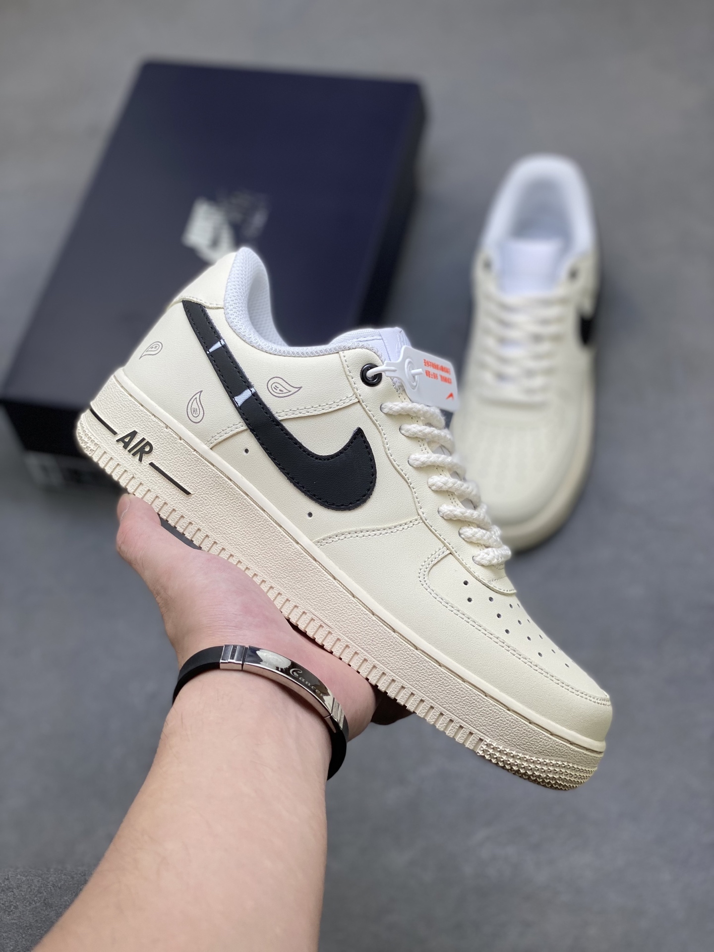 Nike Air Force 1 '07 Low Sneakers - Limited Edition, Premium Comfort