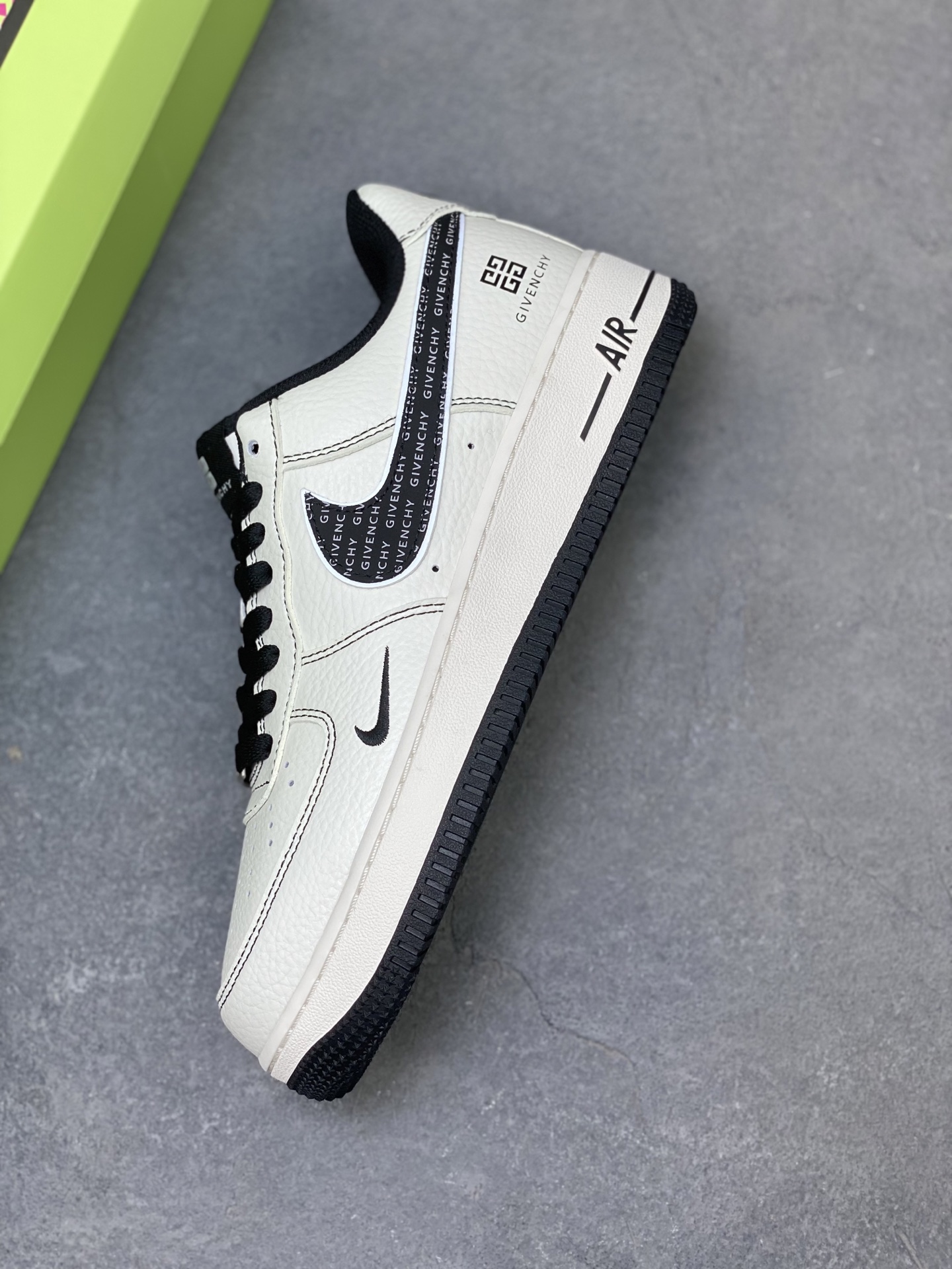 Nike Air Force 1 '07 Low Sneakers - Limited Edition Collaboration 8 i1760803441930 8750 0 6