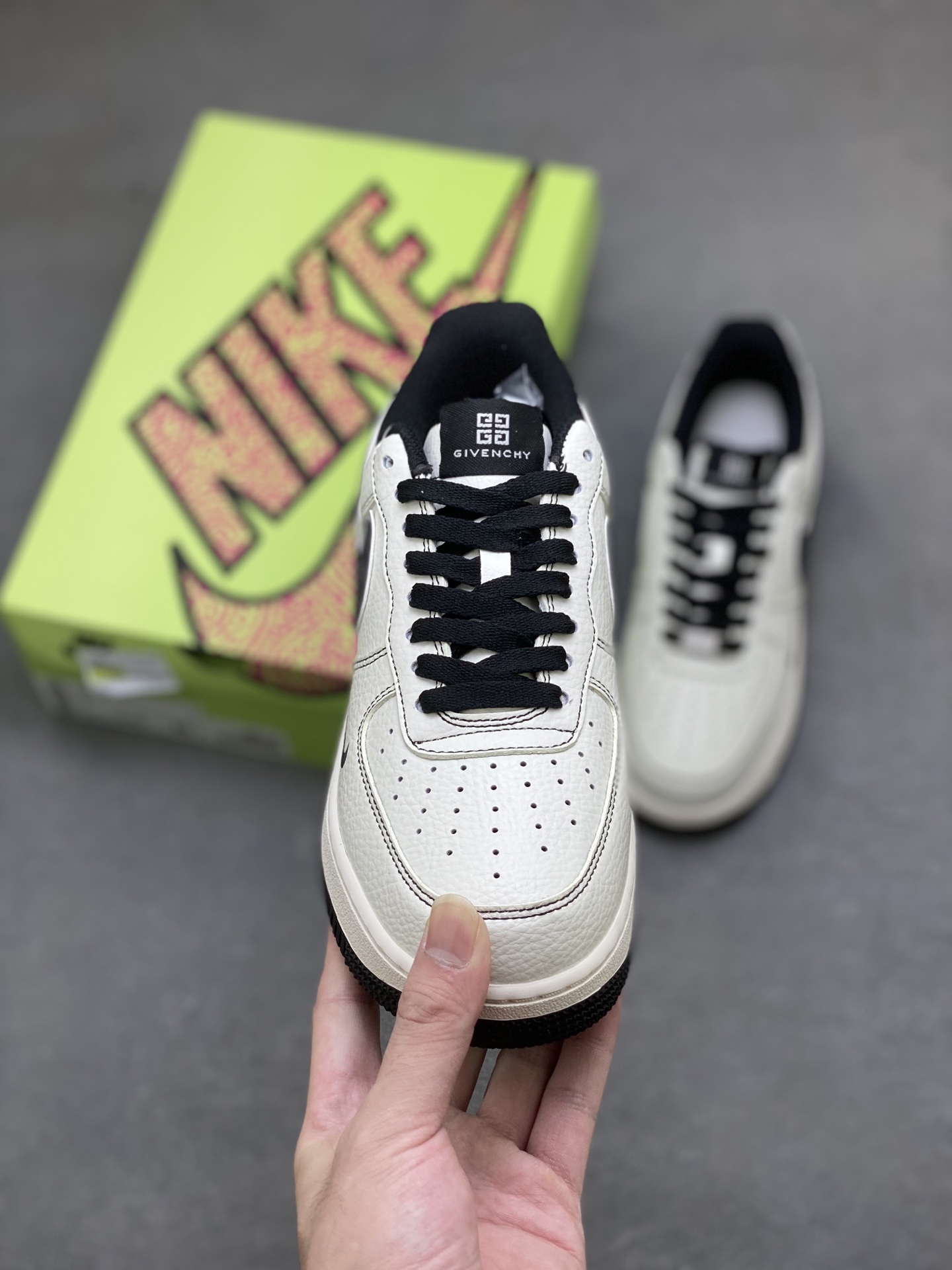 Nike Air Force 1 '07 Low Sneakers - Limited Edition Collaboration 3 i1760803442324 2433 0 1