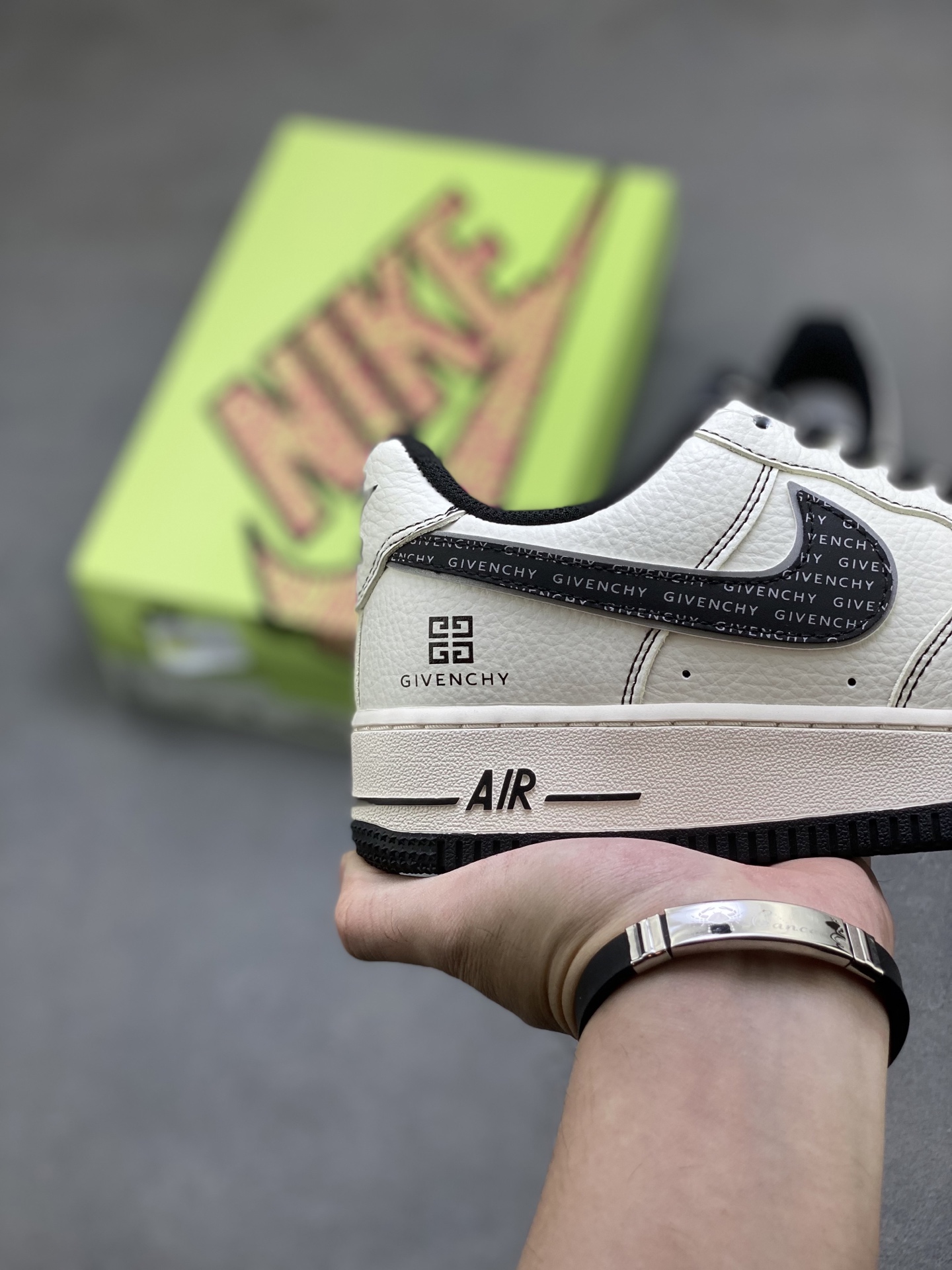 Nike Air Force 1 '07 Low Sneakers - Limited Edition Collaboration 6 i1760803444900 19 0 4