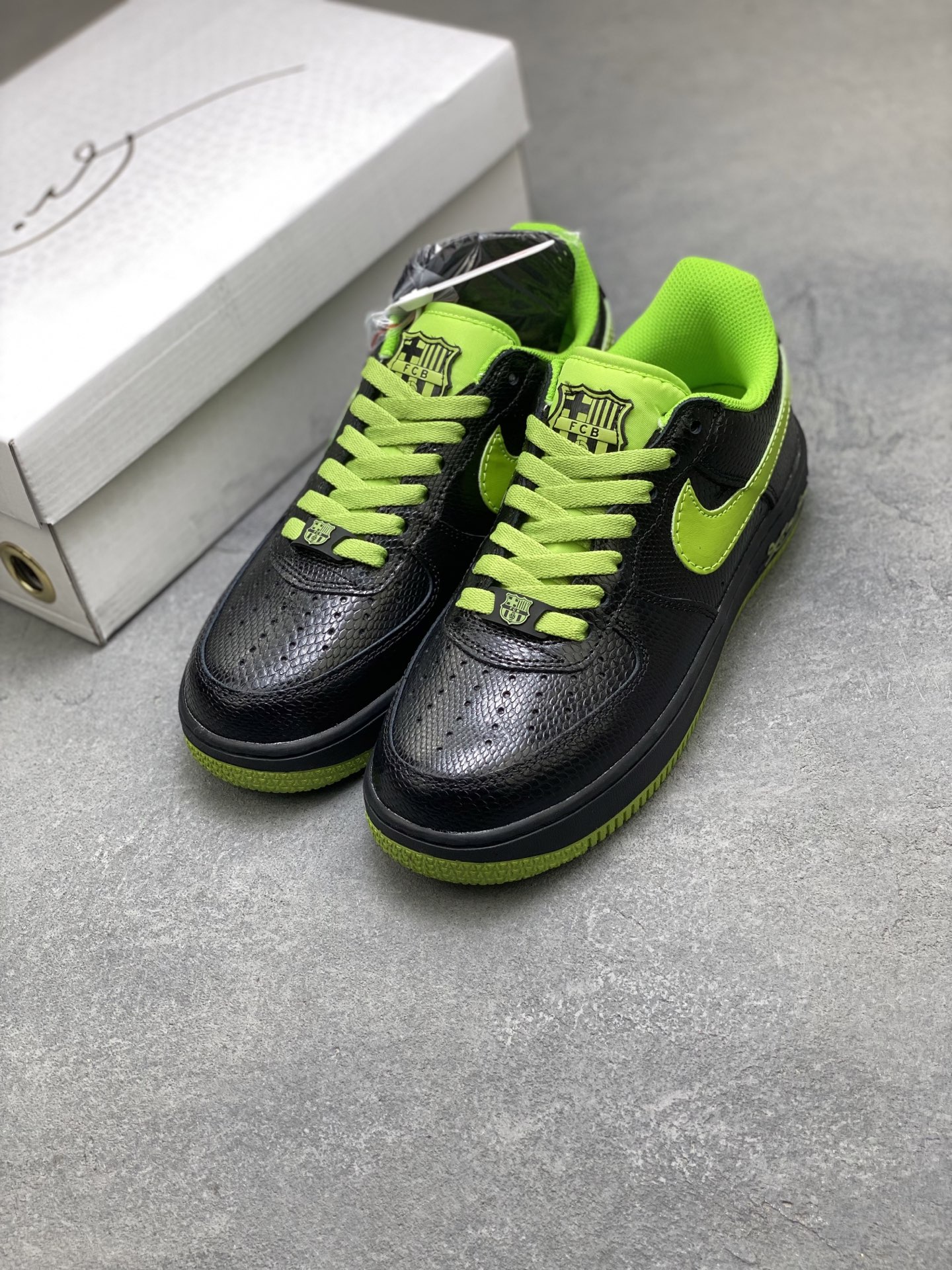 Nike Air Force 1 '07 Low Black/Green HV9409-001 Limited Edition Sneakers 9 i1760803562266 2575 0 7