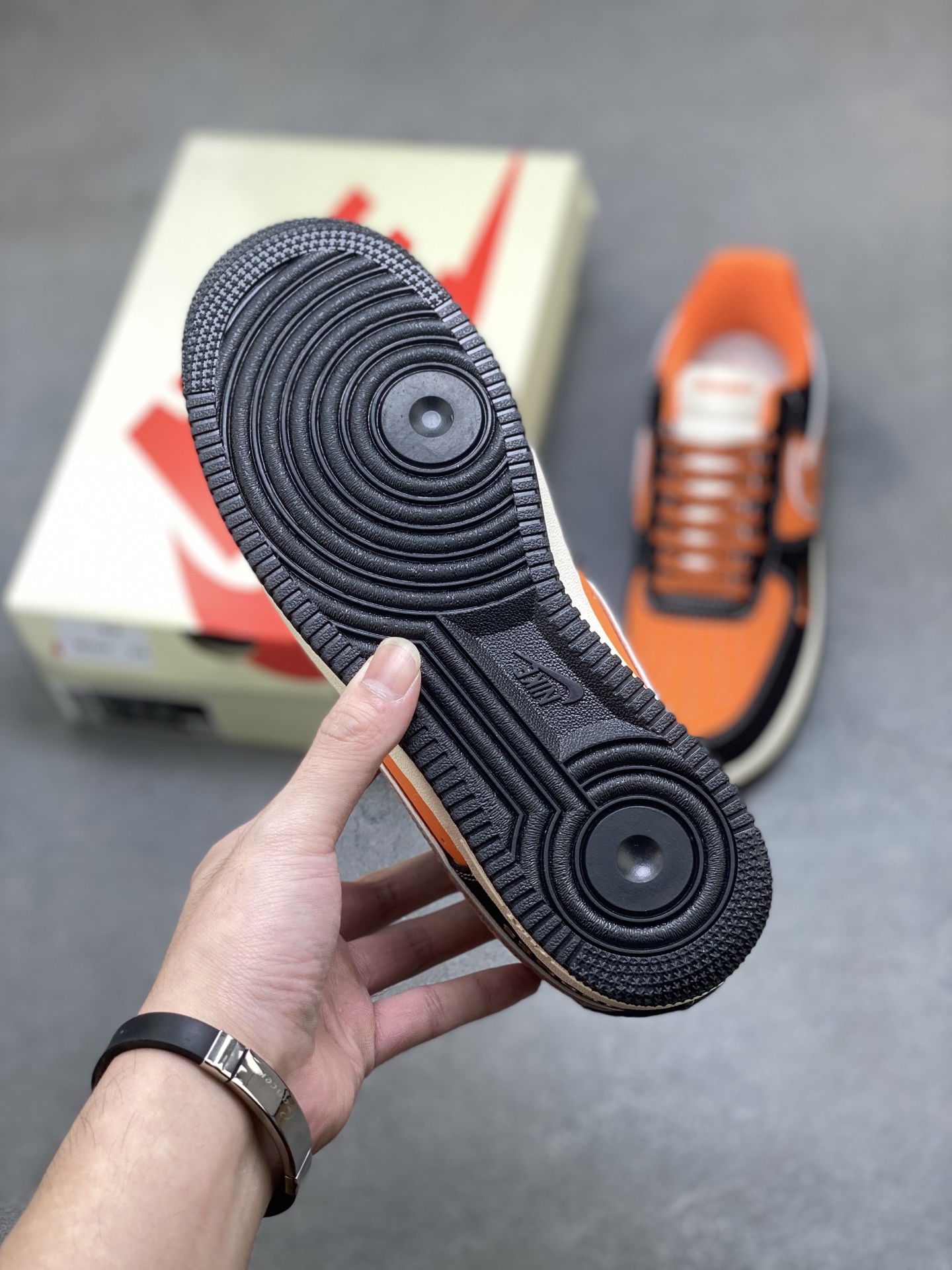 Nike Air Force 1 '07 Low Hermes Edition - Premium Comfort Sneakers 7 i1760988530146 1438 0 5