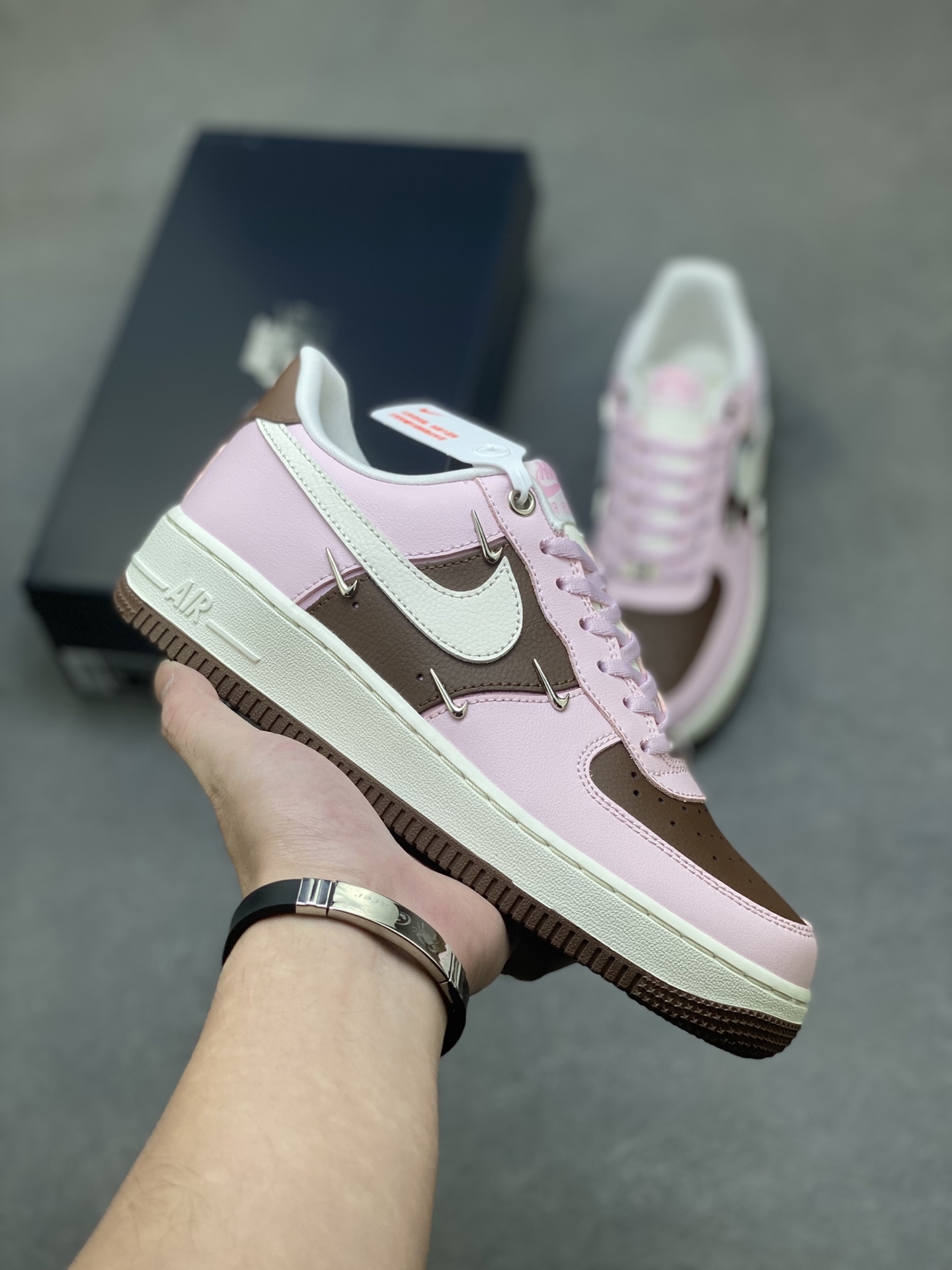 Nike Air Force 1 '07 Low Pink/Brown Limited Edition - Premium Comfort