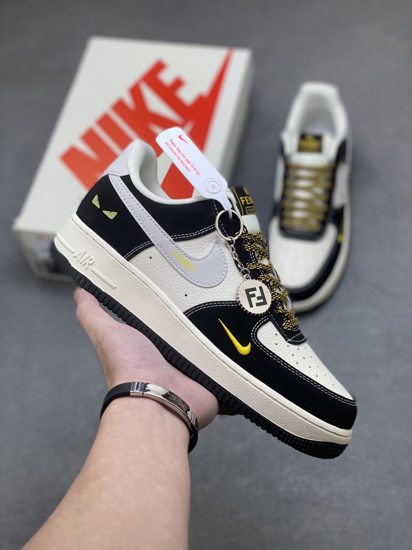 Nike Air Force 1 '07 Low Sneakers - Limited Edition Design