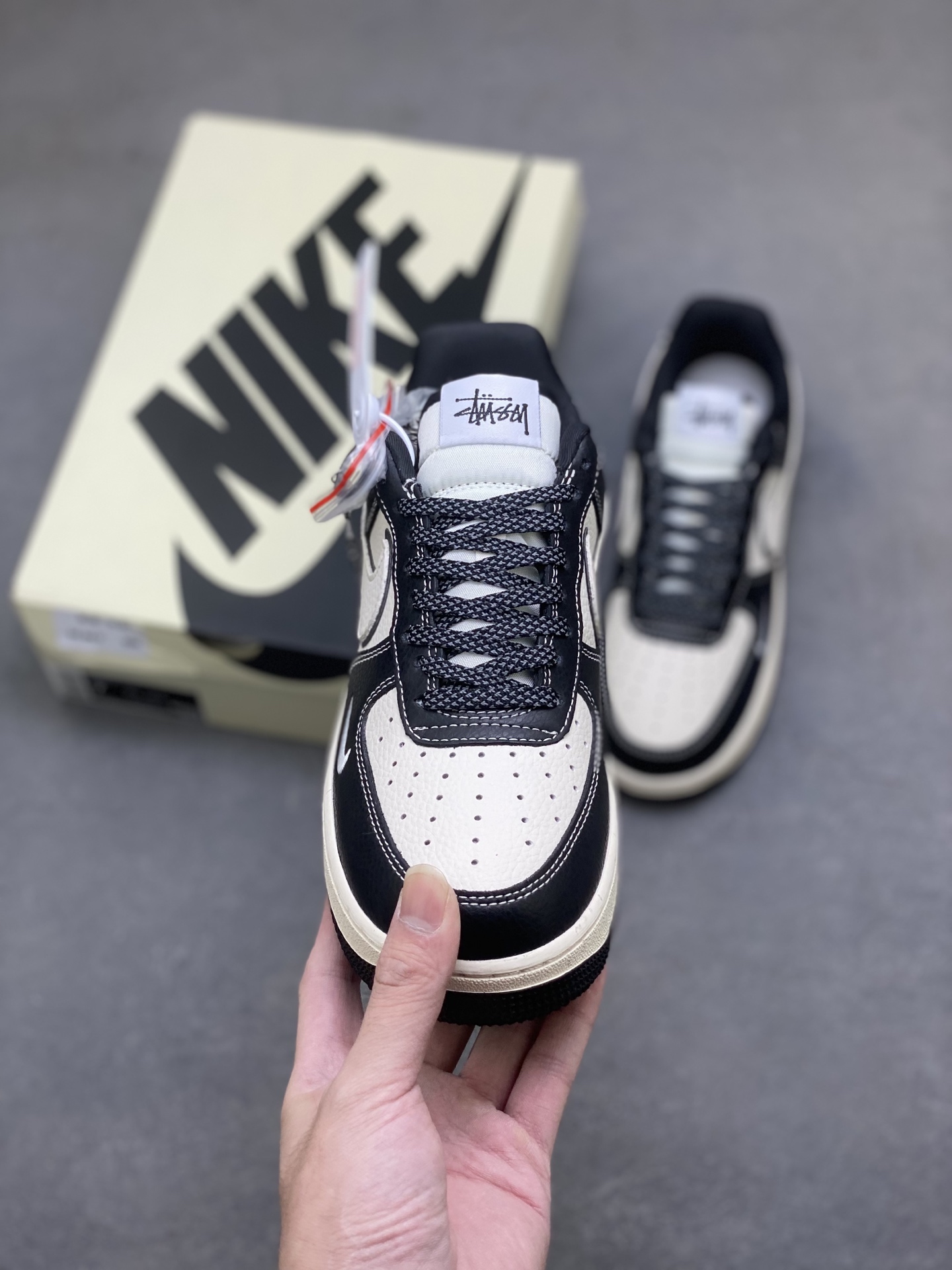 Nike Air Force 1 '07 Low Black White Casual Sneakers DD1982-318 3 i1760988975277 831 0 1