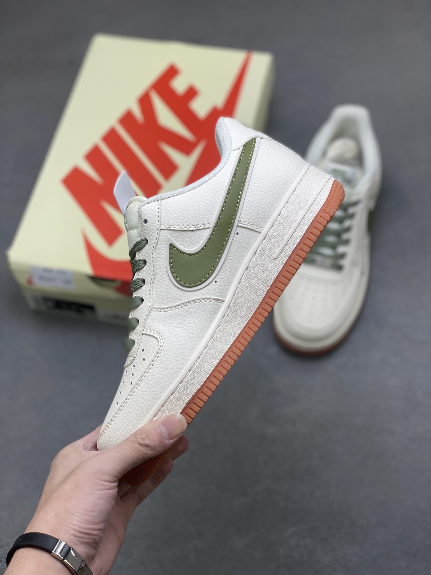 Nike Air Force 1 '07 Low Stüssy Fossil Sneakers XX3167-127 4 i1760989064154 1045 0 2